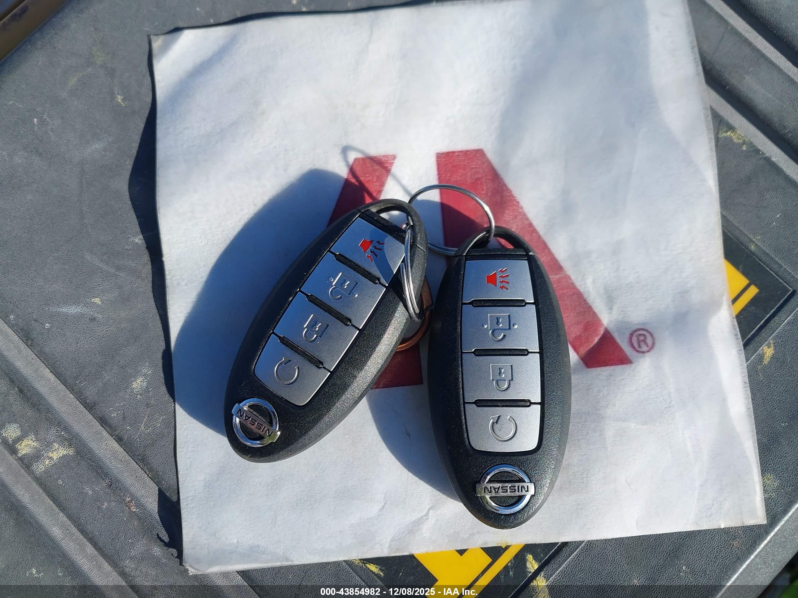 NISSAN MURANO image 11