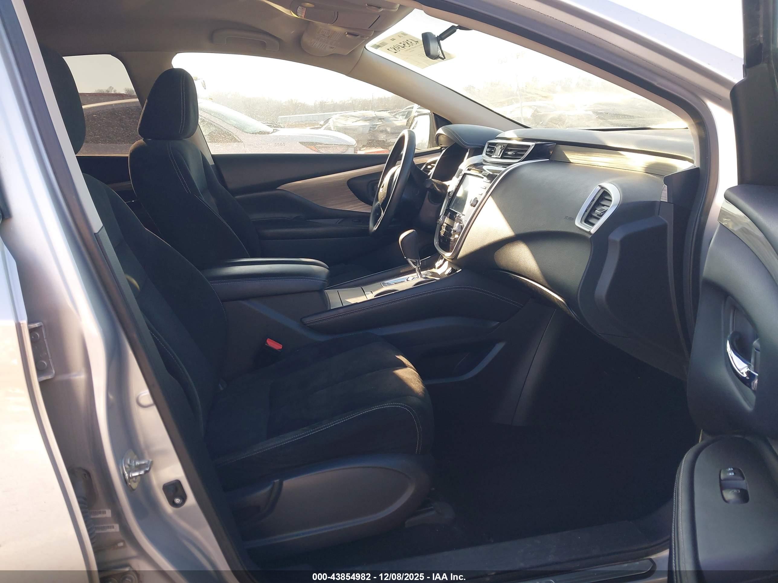 NISSAN MURANO image 5