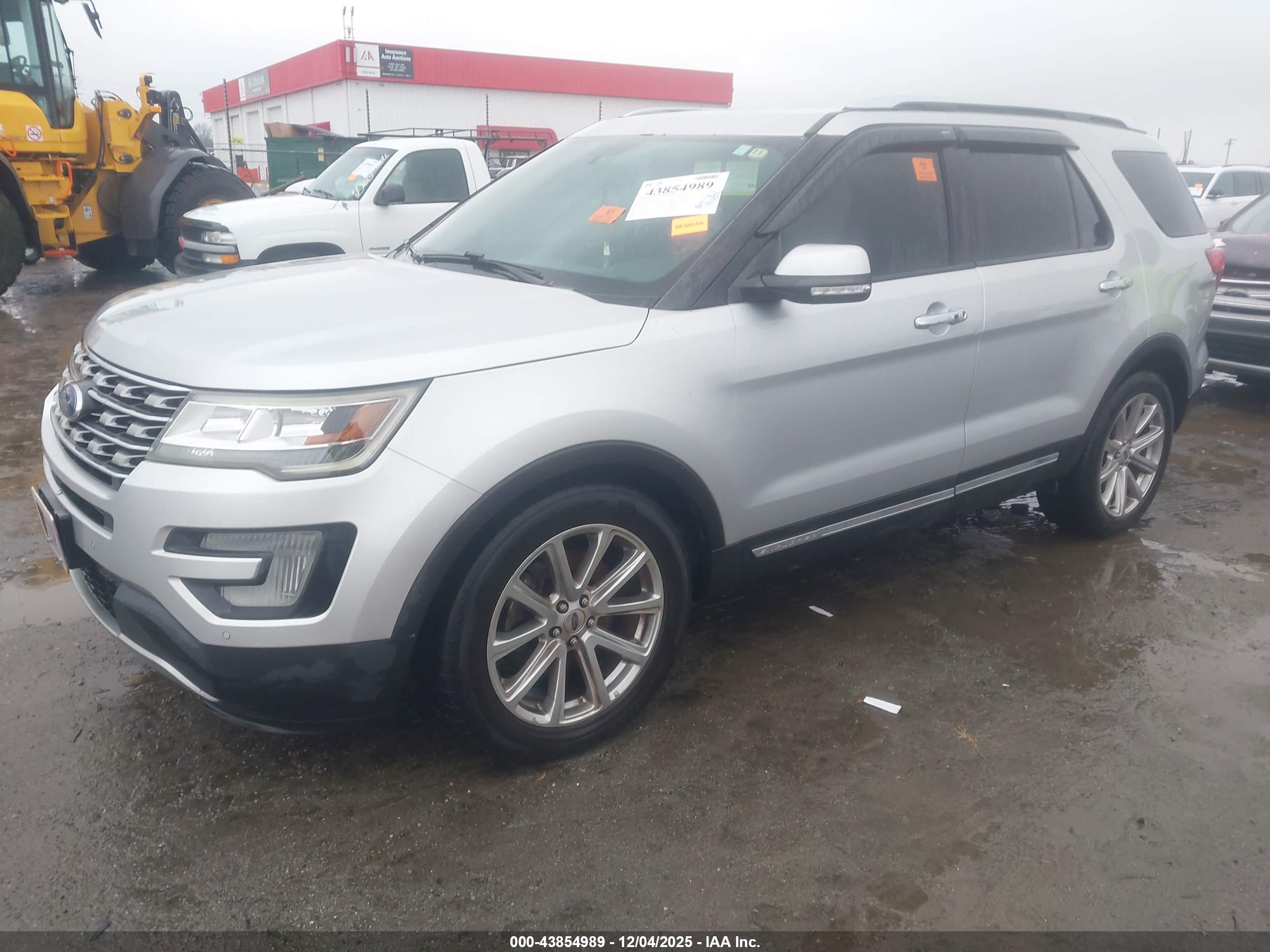 FORD EXPLORER image 2