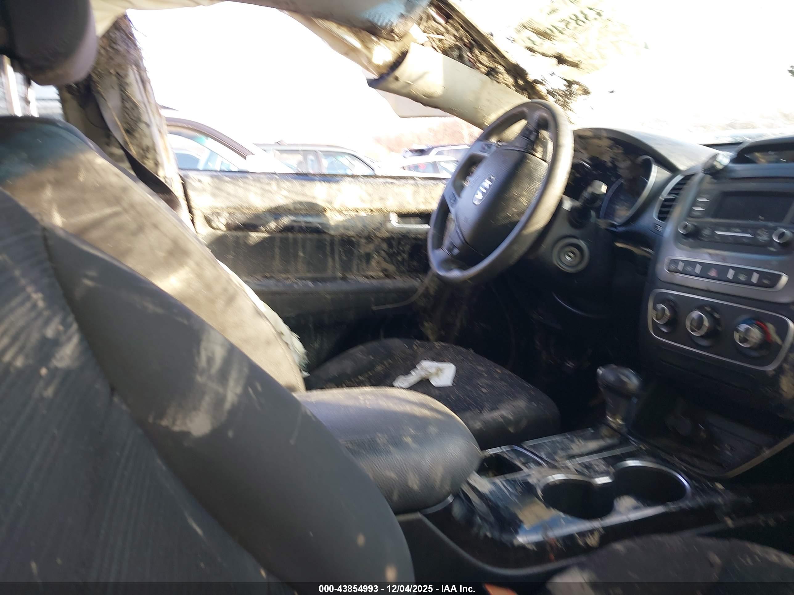 KIA SORENTO image 5