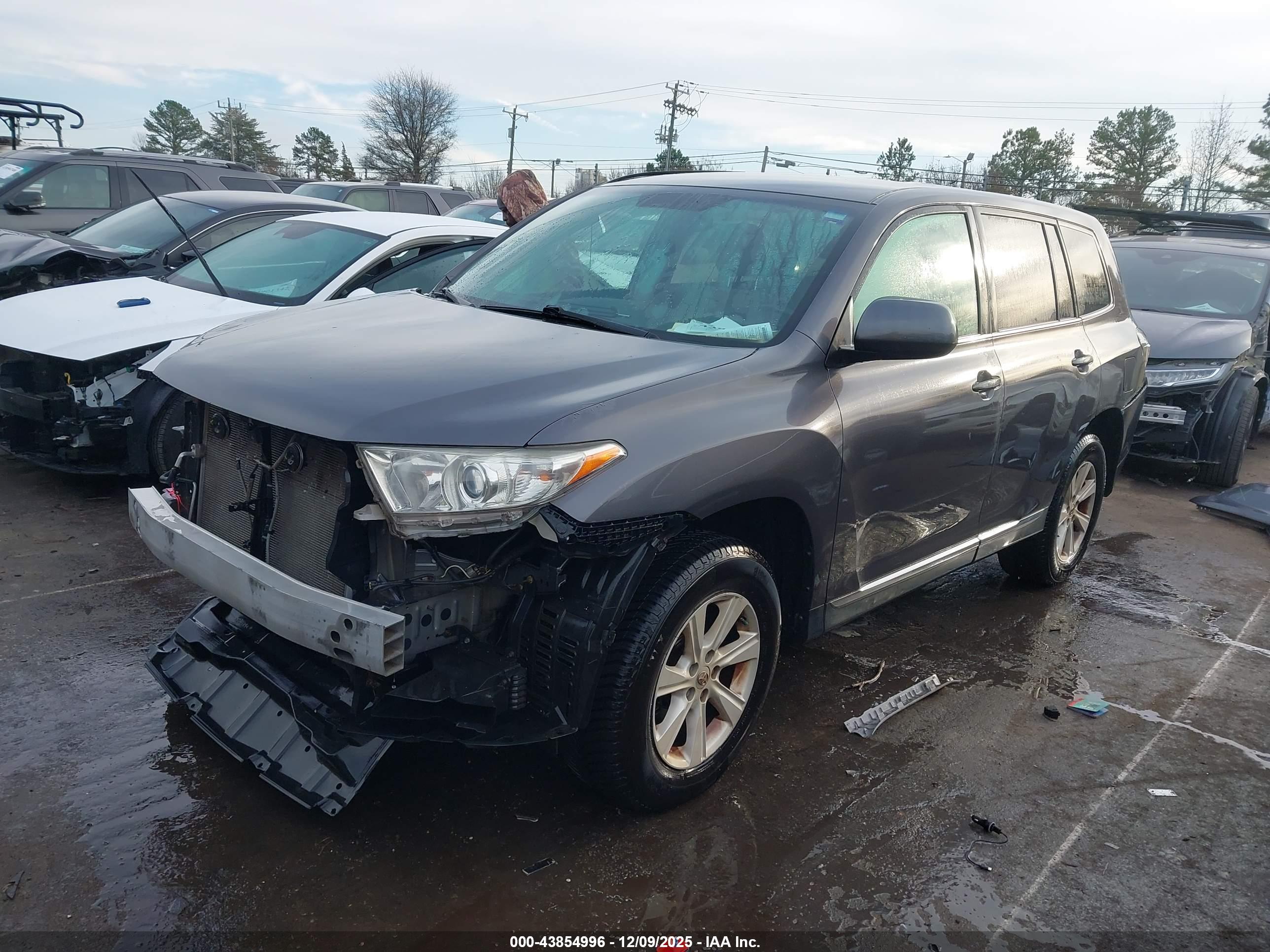 TOYOTA HIGHLANDER image 2