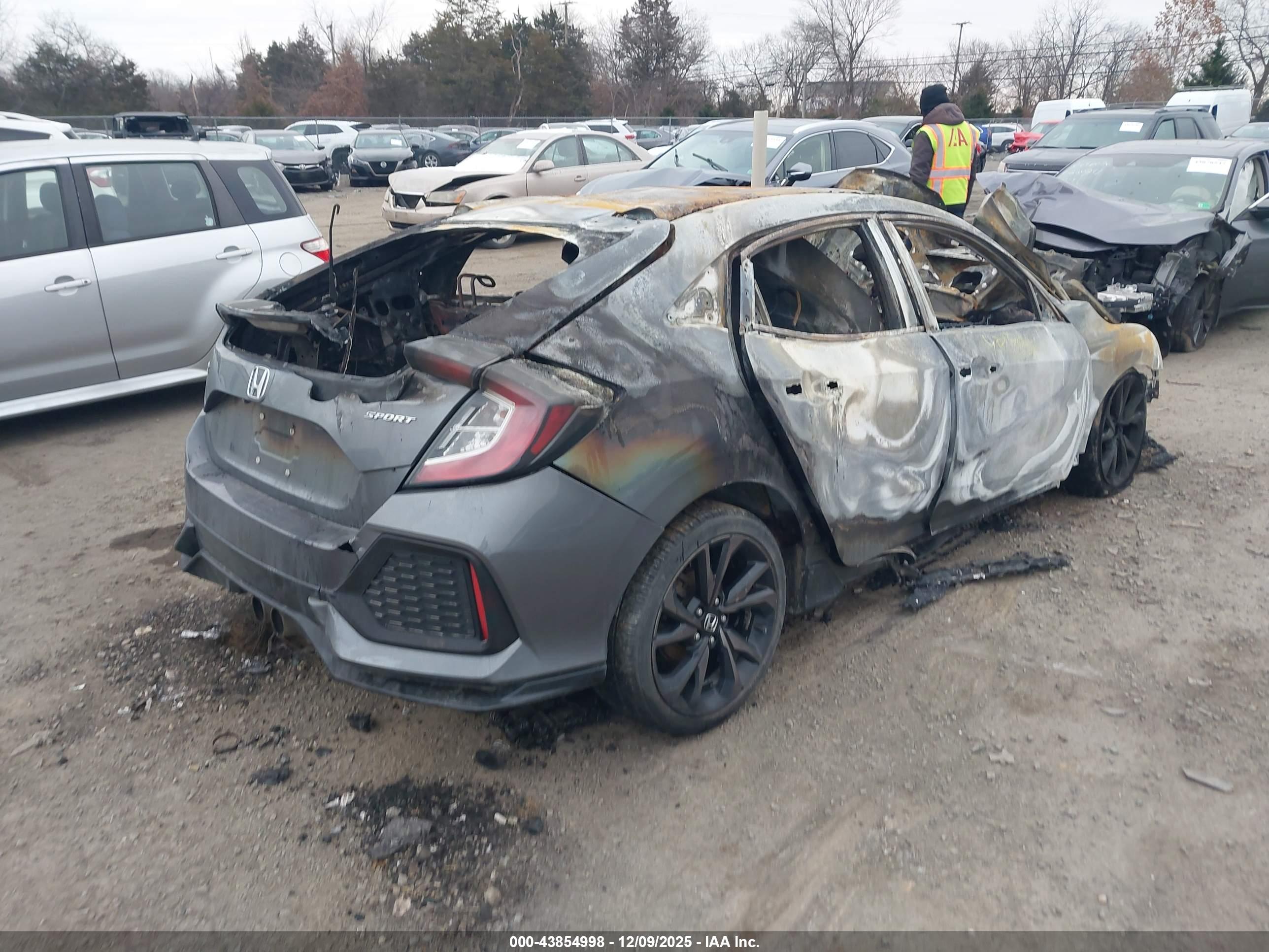 HONDA CIVIC image 4