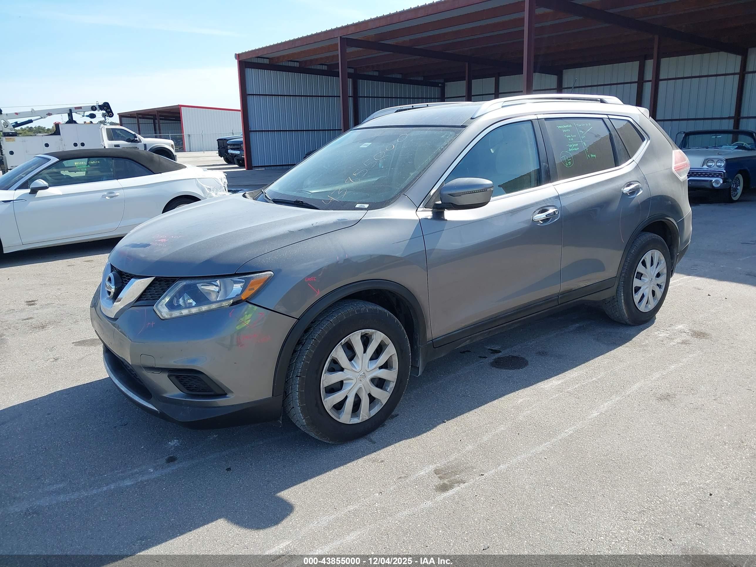 NISSAN ROGUE image 2