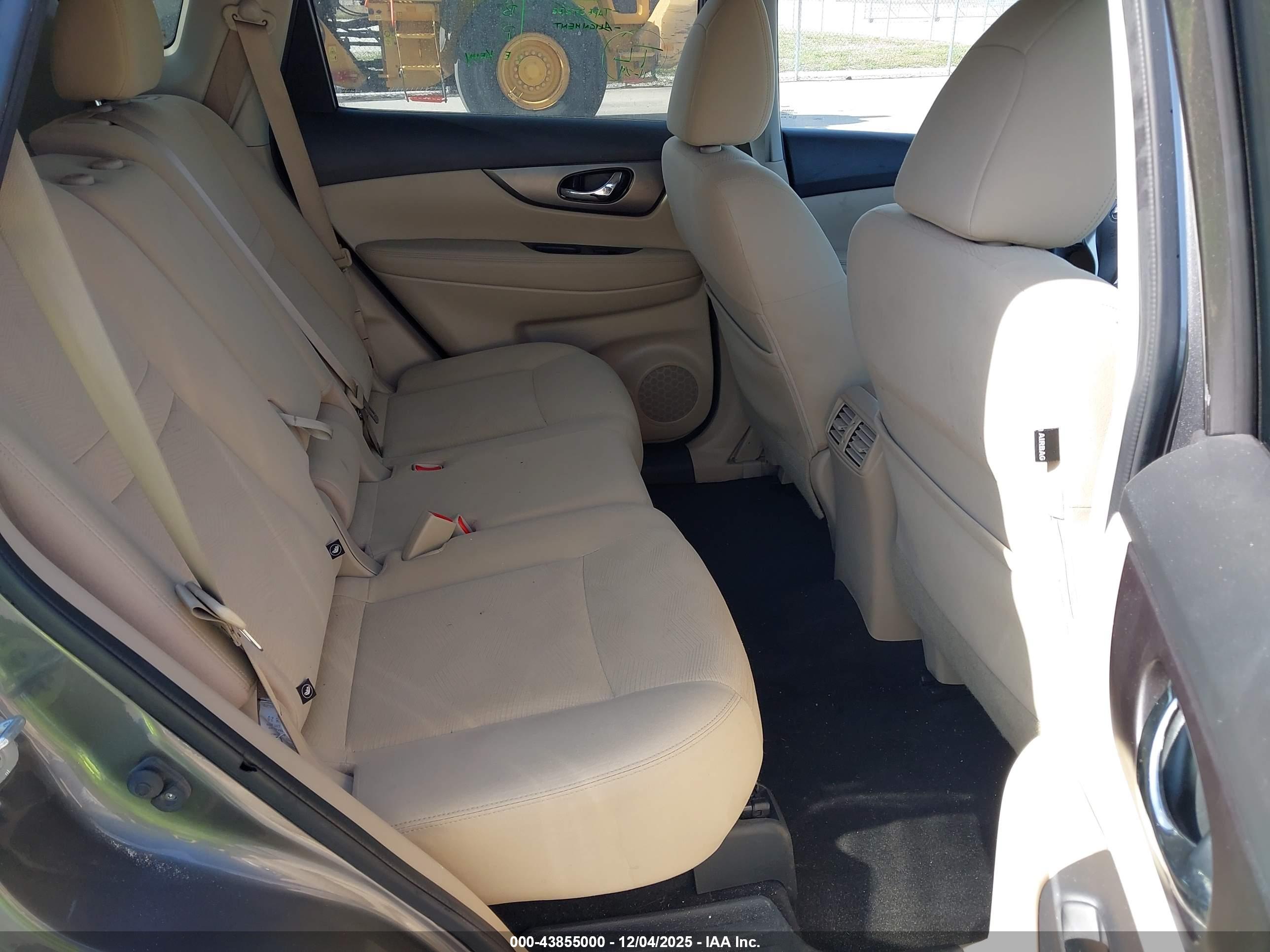 NISSAN ROGUE image 8