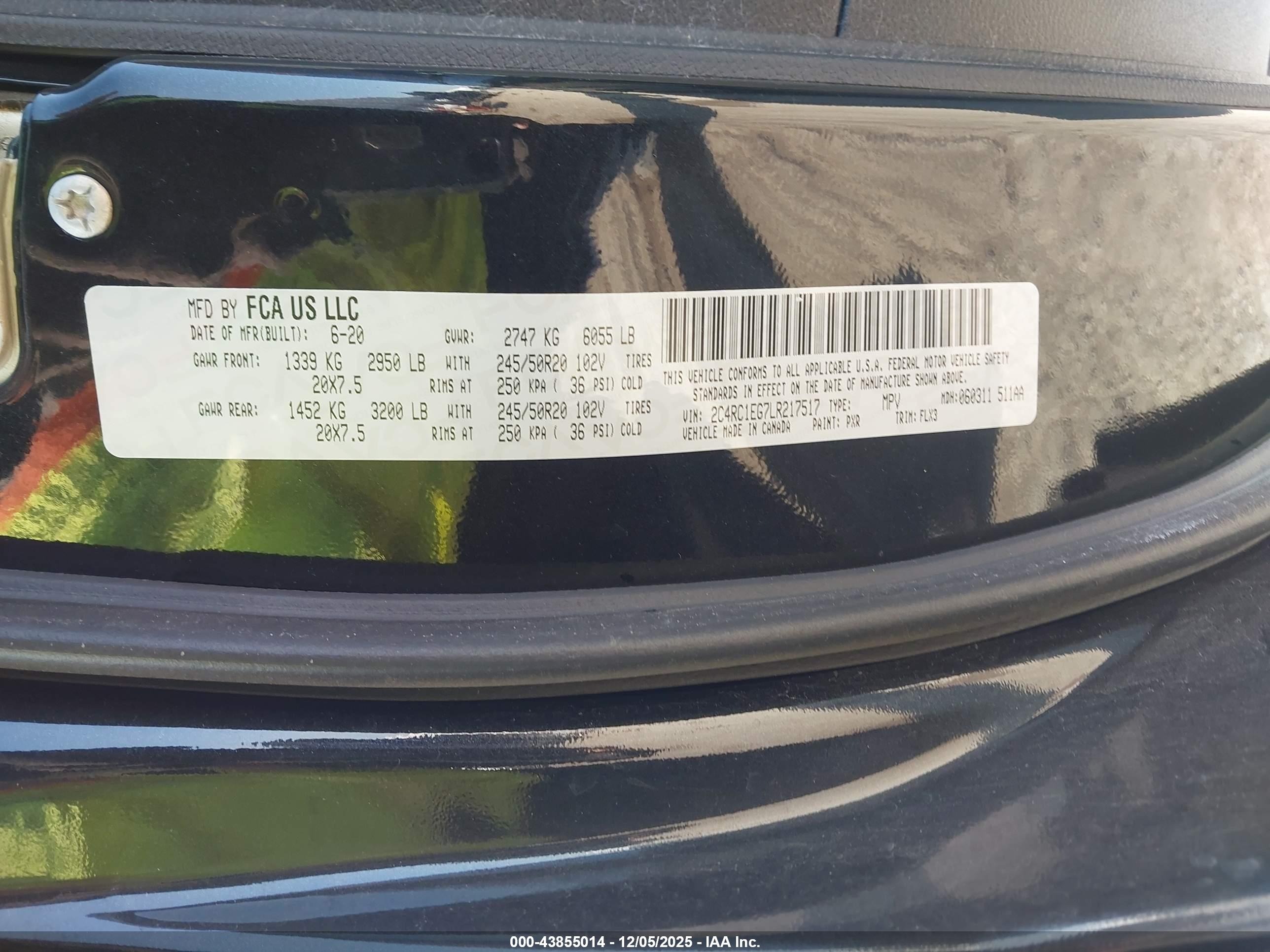CHRYSLER PACIFICA image 9