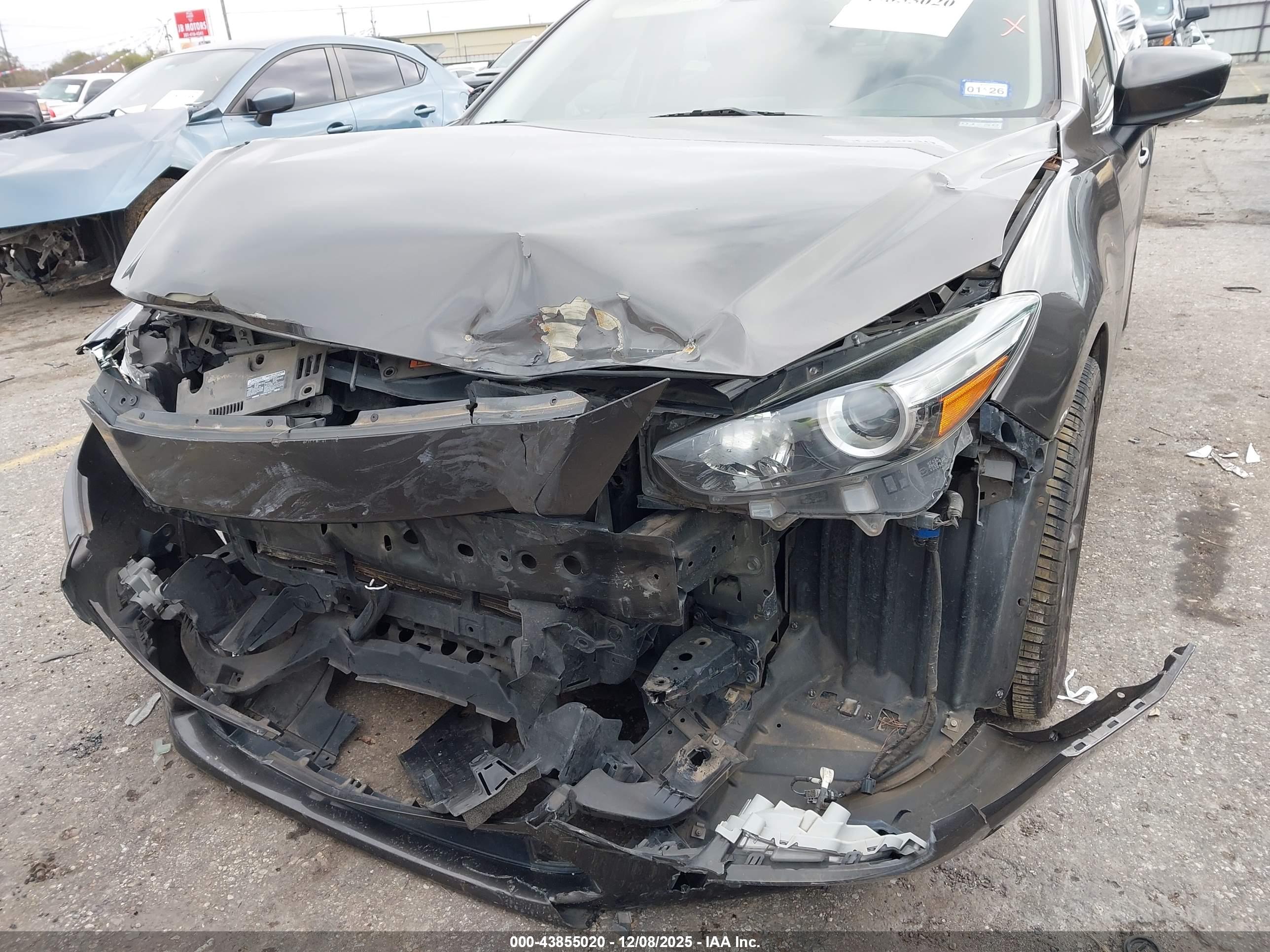 MAZDA MAZDA3 image 6