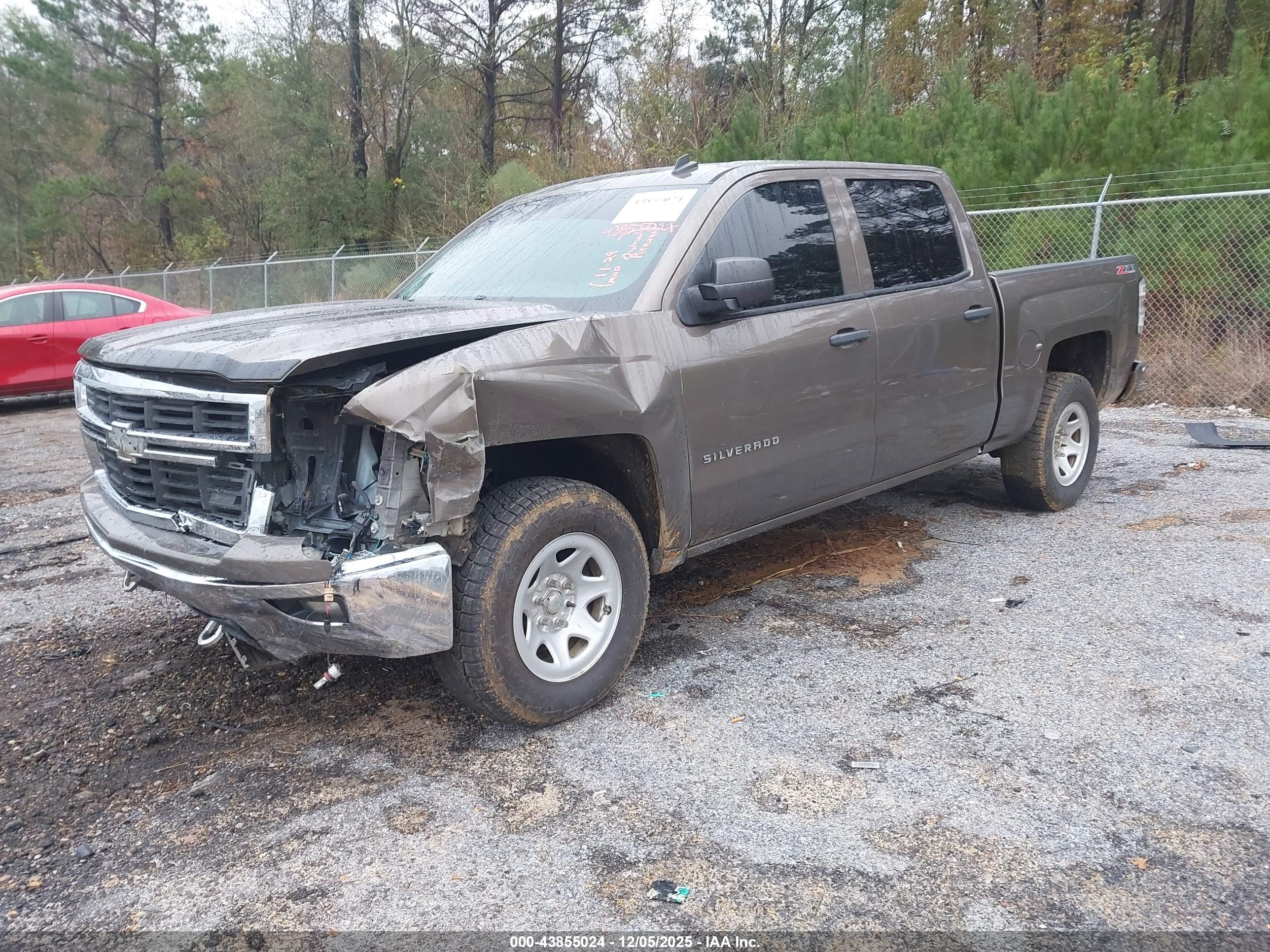 CHEVROLET SILVERADO image 2