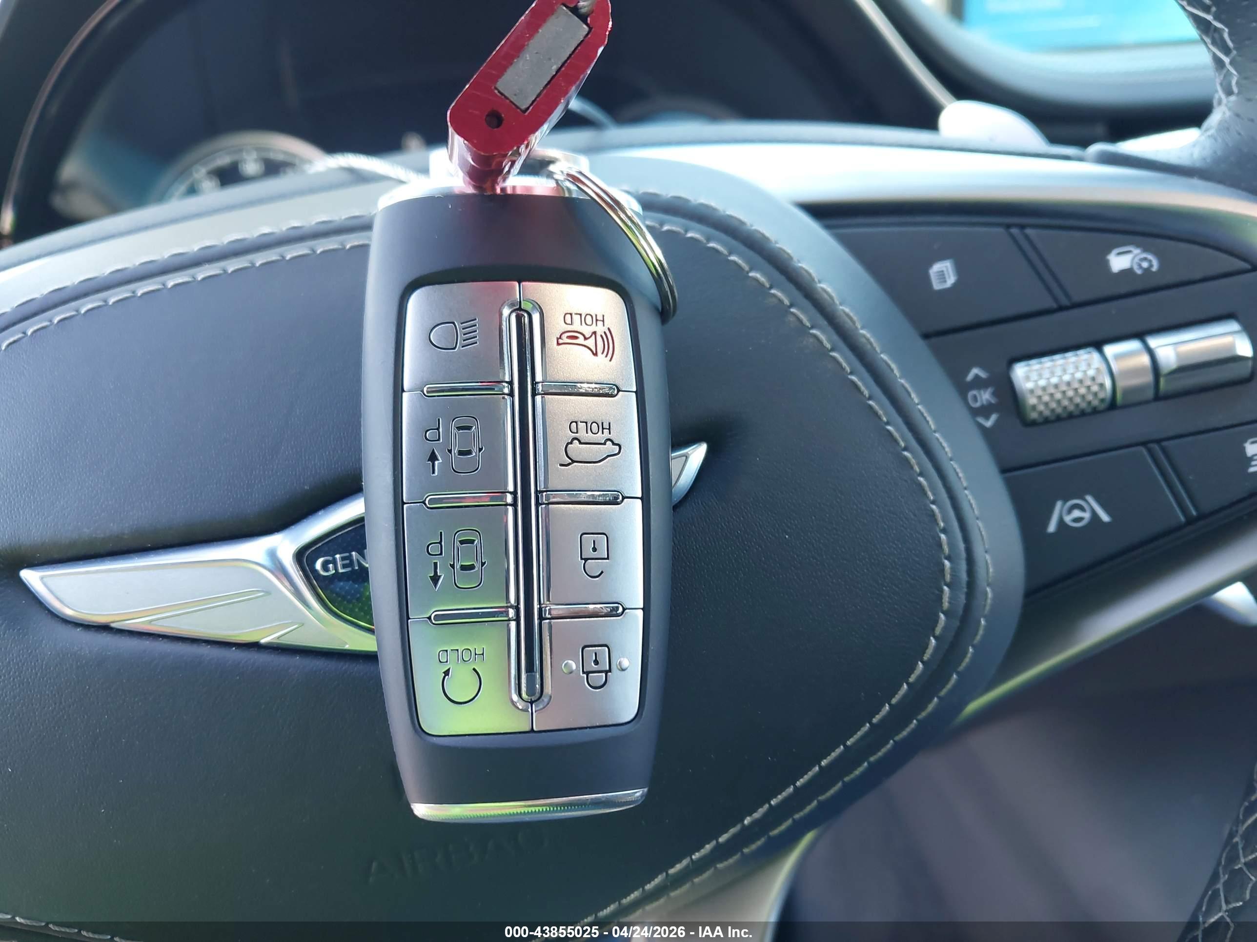 GENESIS GV70 image 11