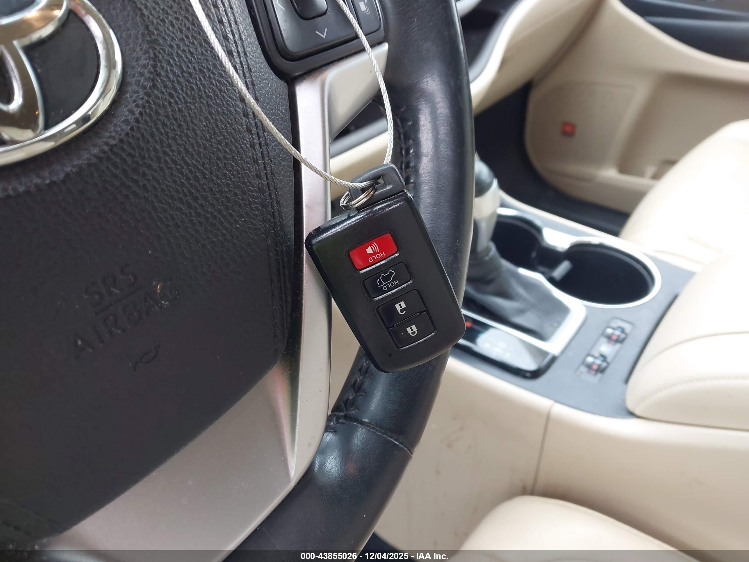 TOYOTA HIGHLANDER image 11