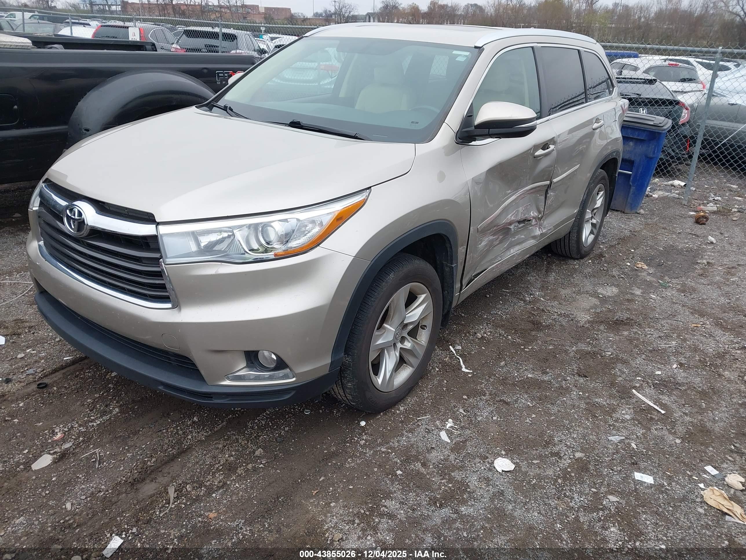 TOYOTA HIGHLANDER image 2