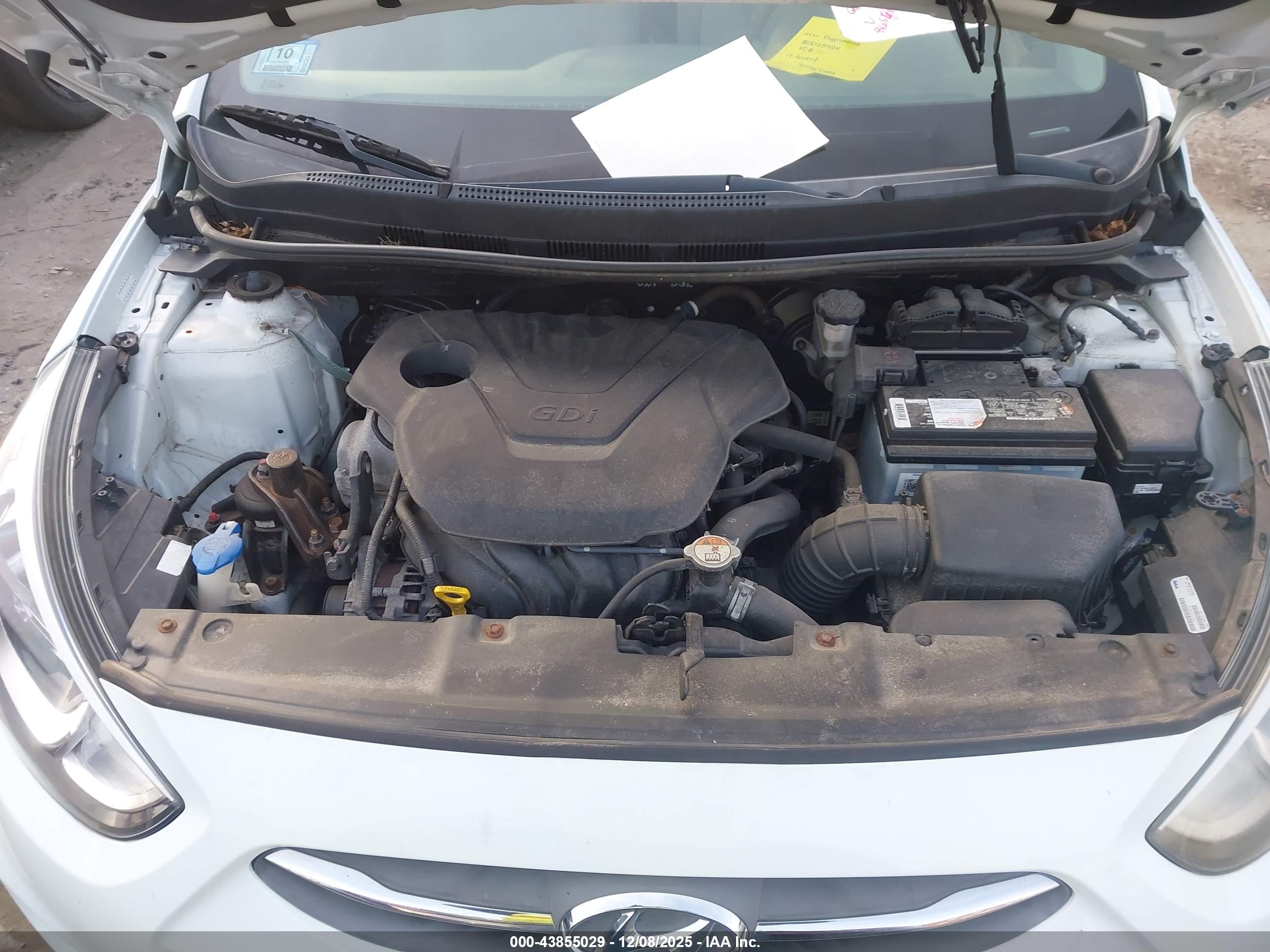 HYUNDAI ACCENT image 10