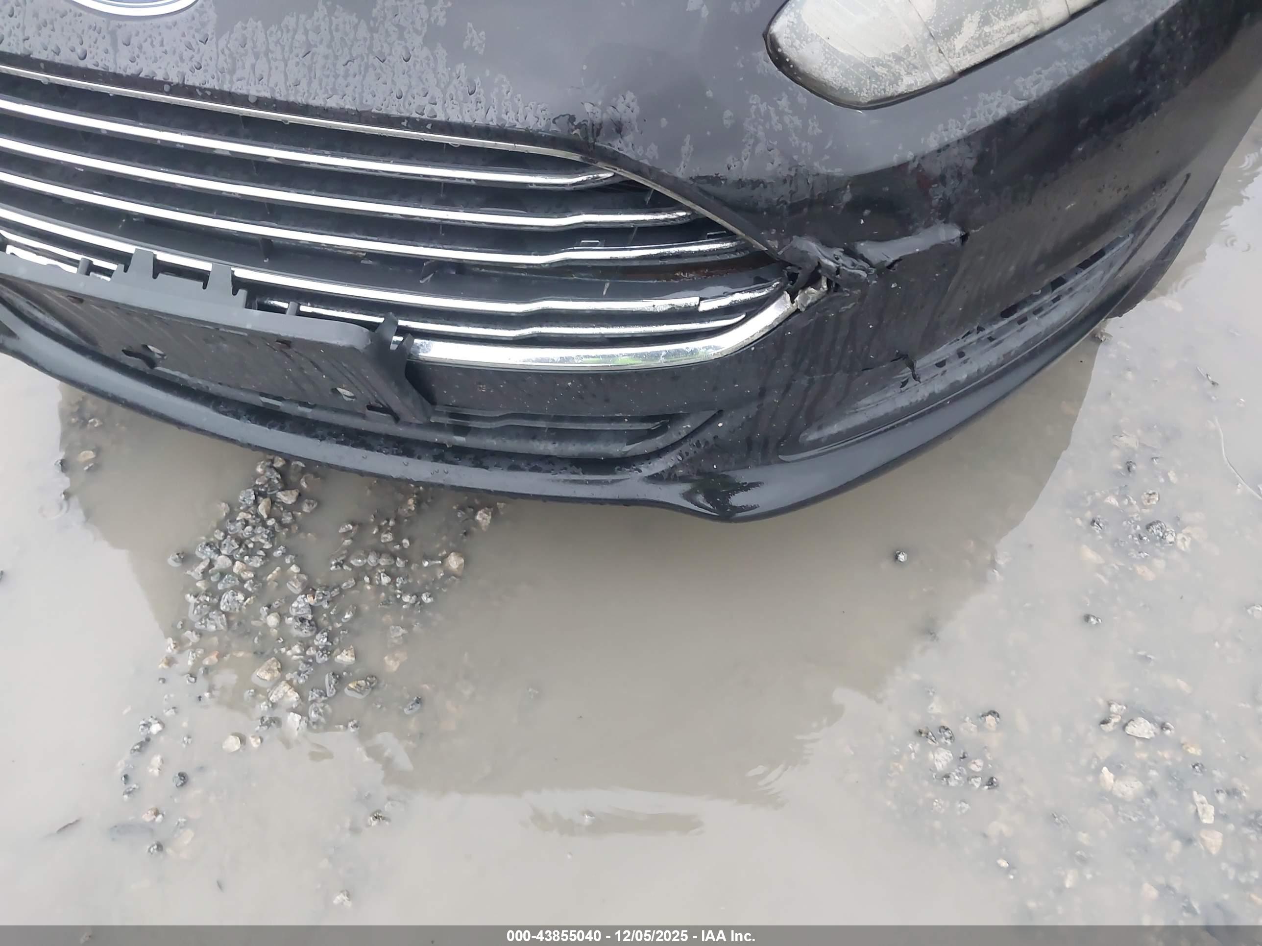 FORD FIESTA image 6