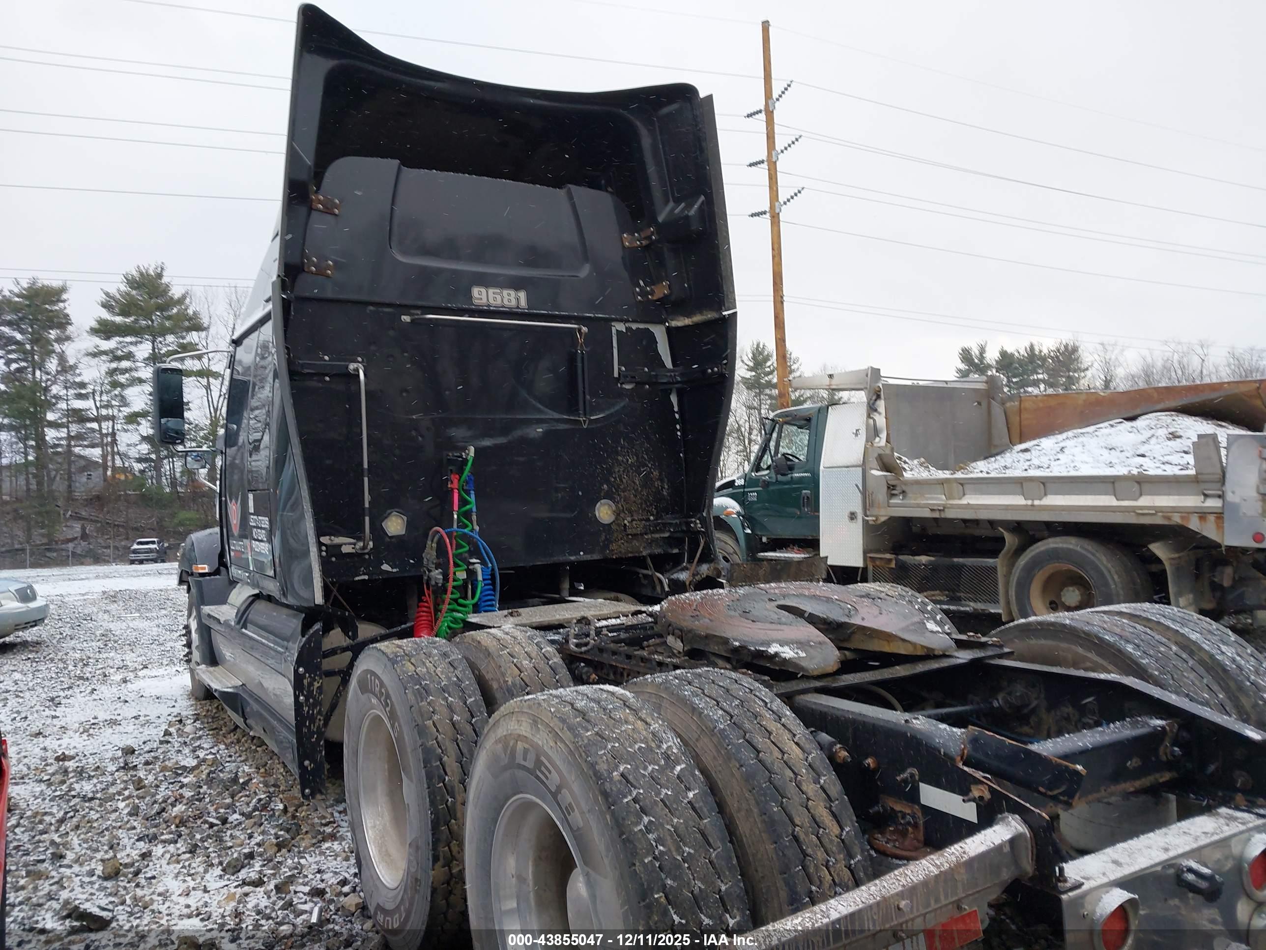 WESTERN STAR image 3