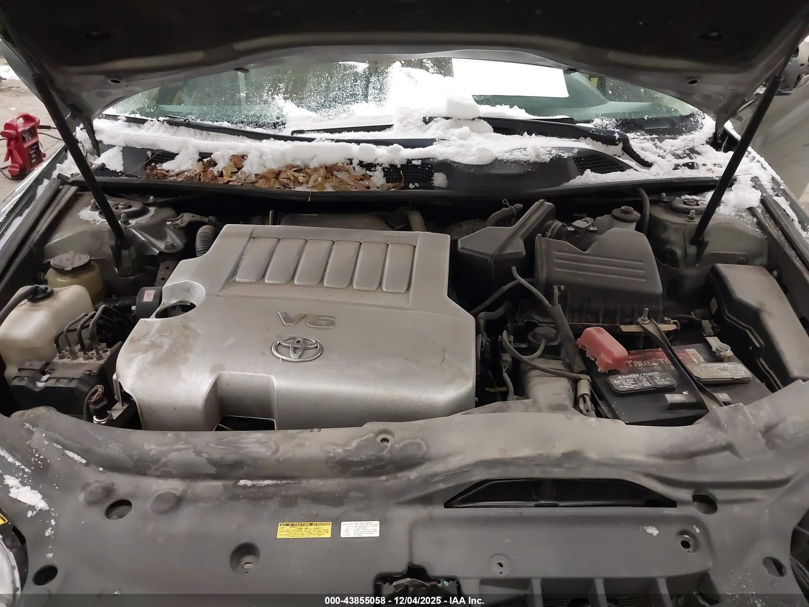 TOYOTA AVALON image 10