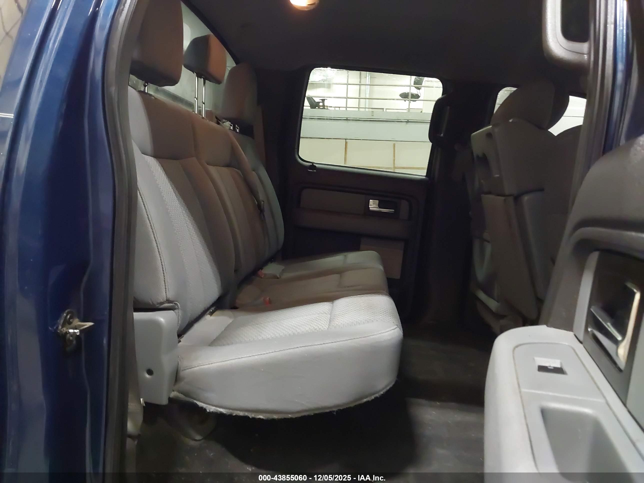 FORD F-150 image 8