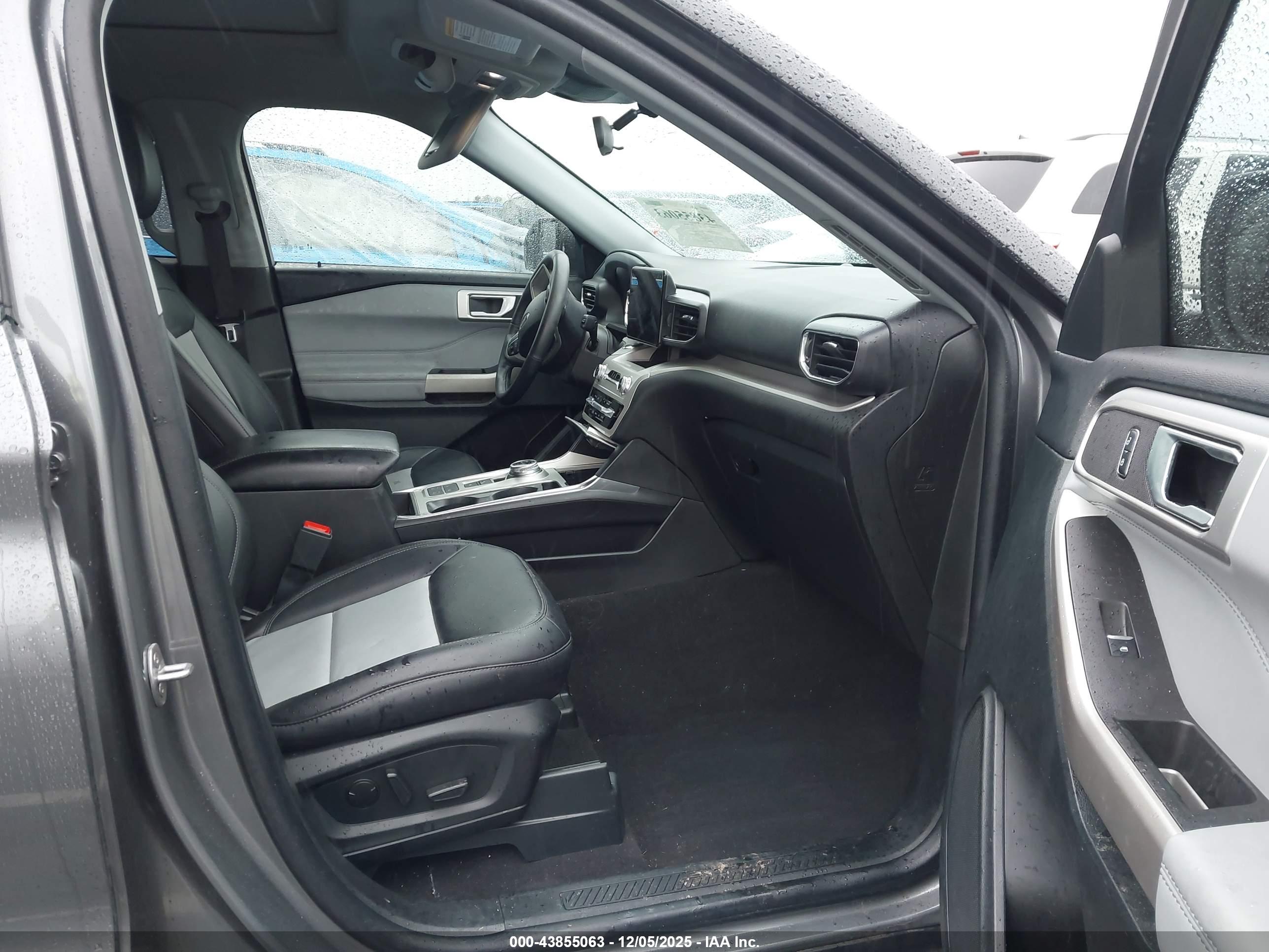 FORD EXPLORER image 5