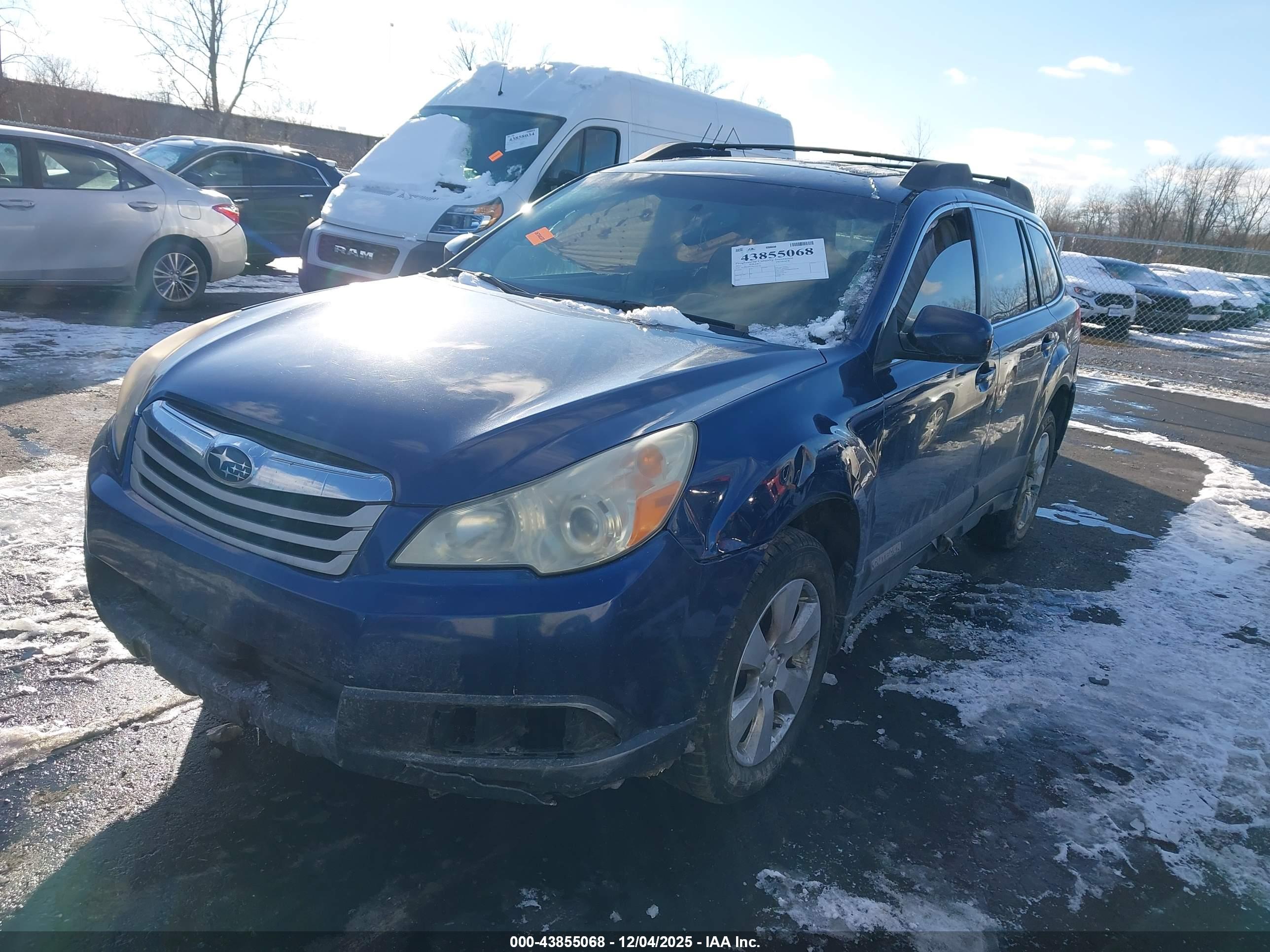 SUBARU OUTBACK image 2