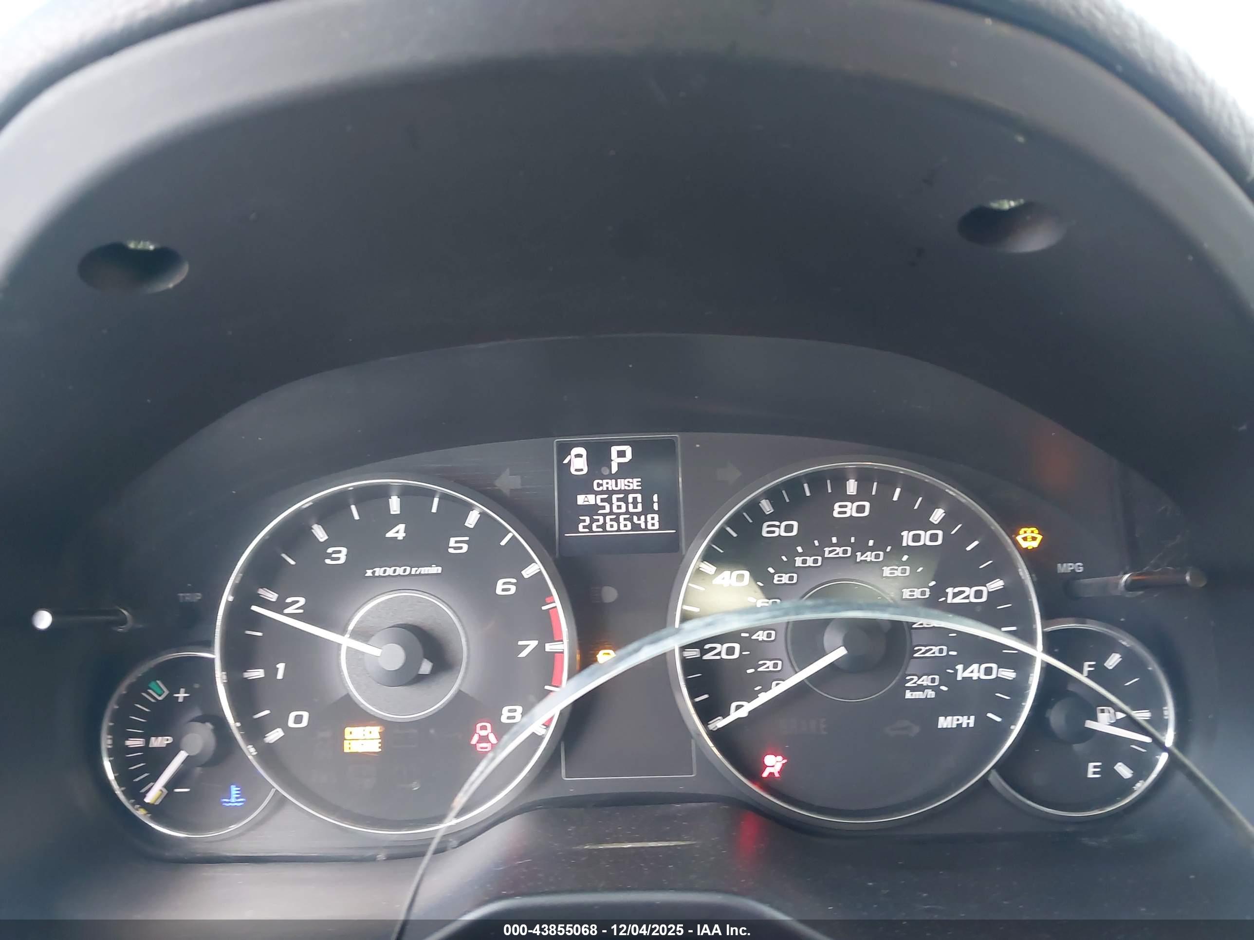 SUBARU OUTBACK image 7