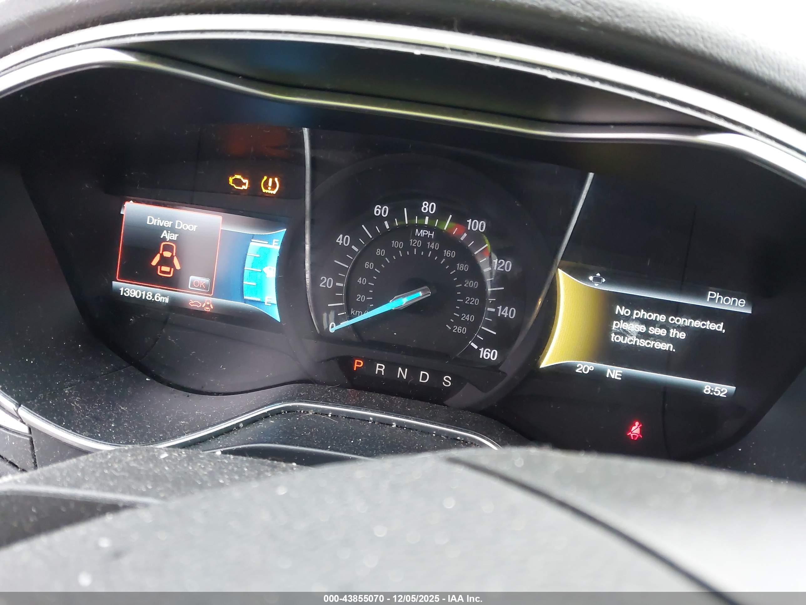 FORD FUSION image 7