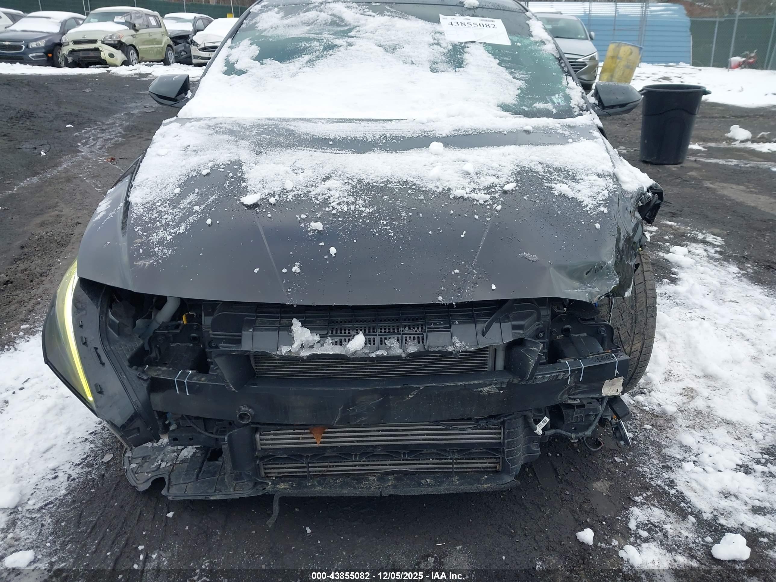 HYUNDAI ELANTRA image 6
