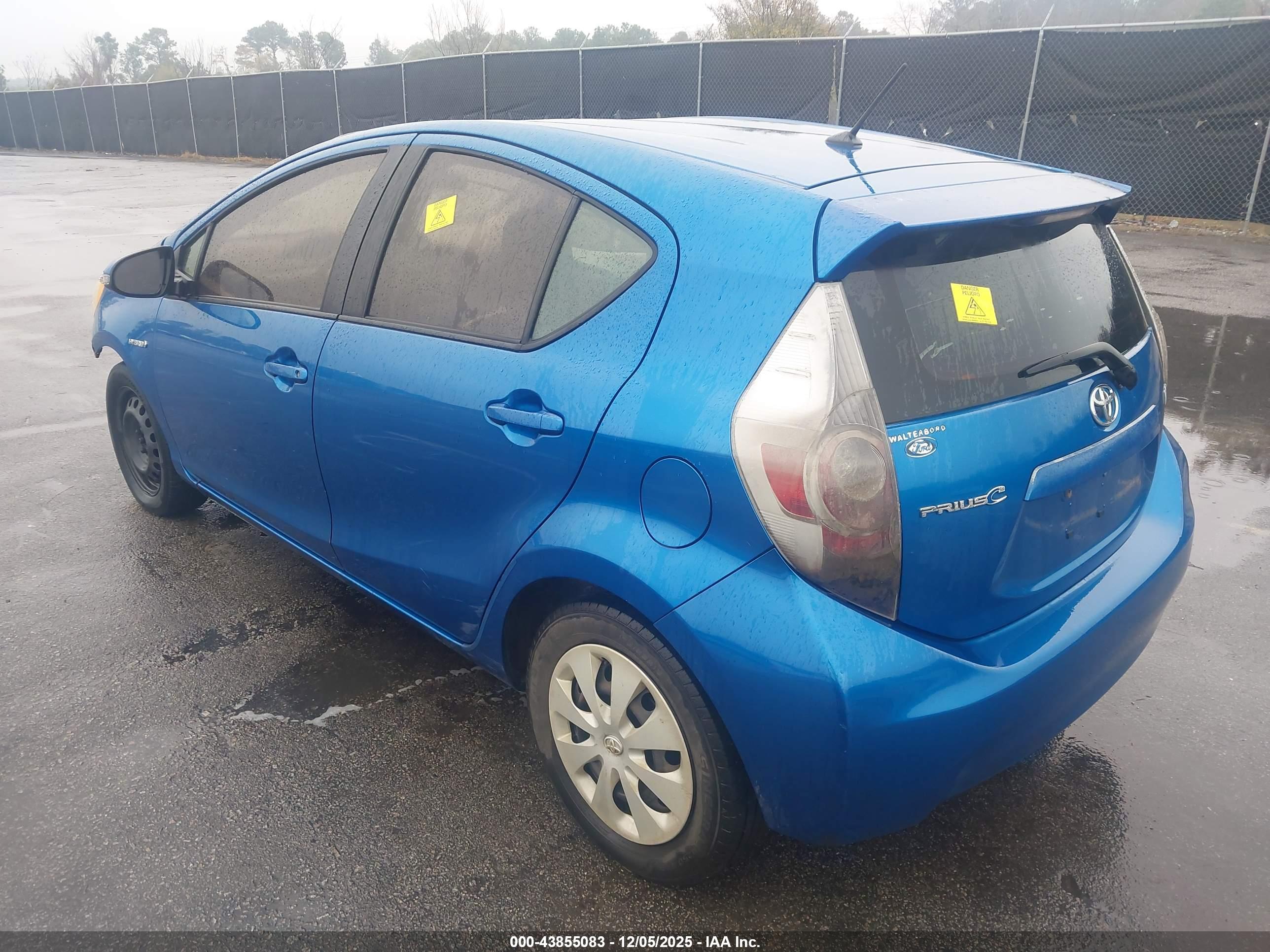 TOYOTA PRIUS image 3