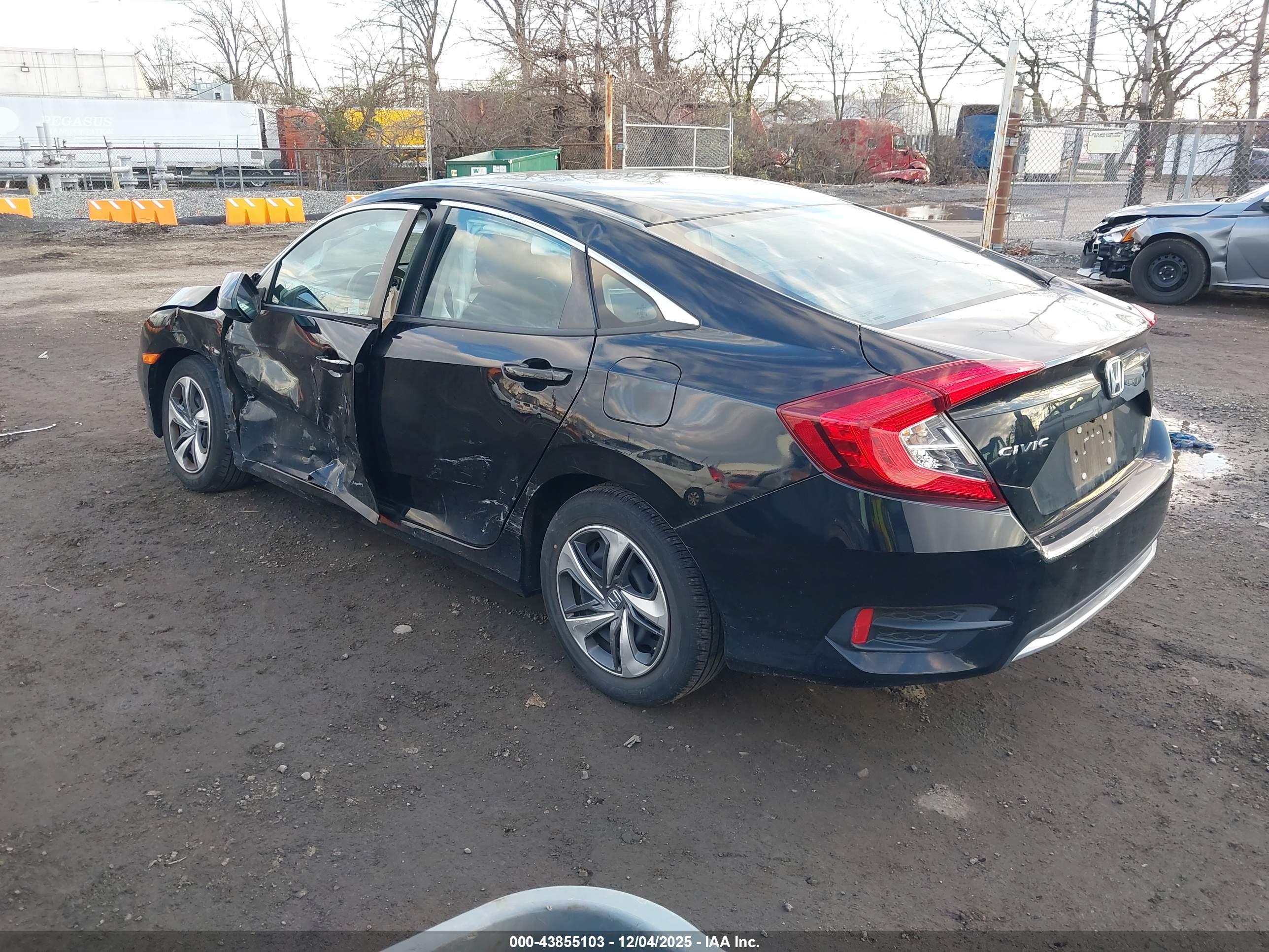 HONDA CIVIC image 3