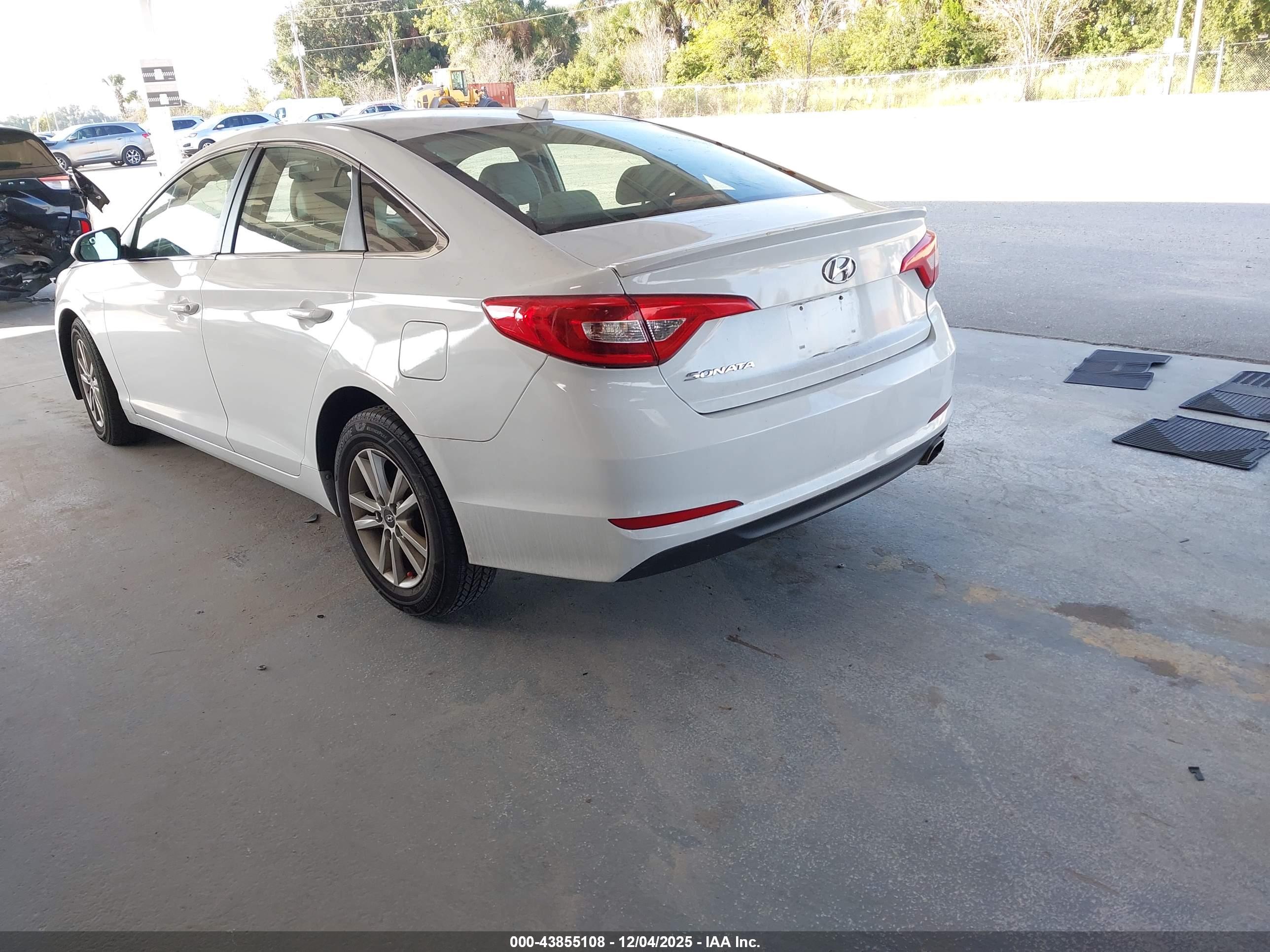 HYUNDAI SONATA image 3