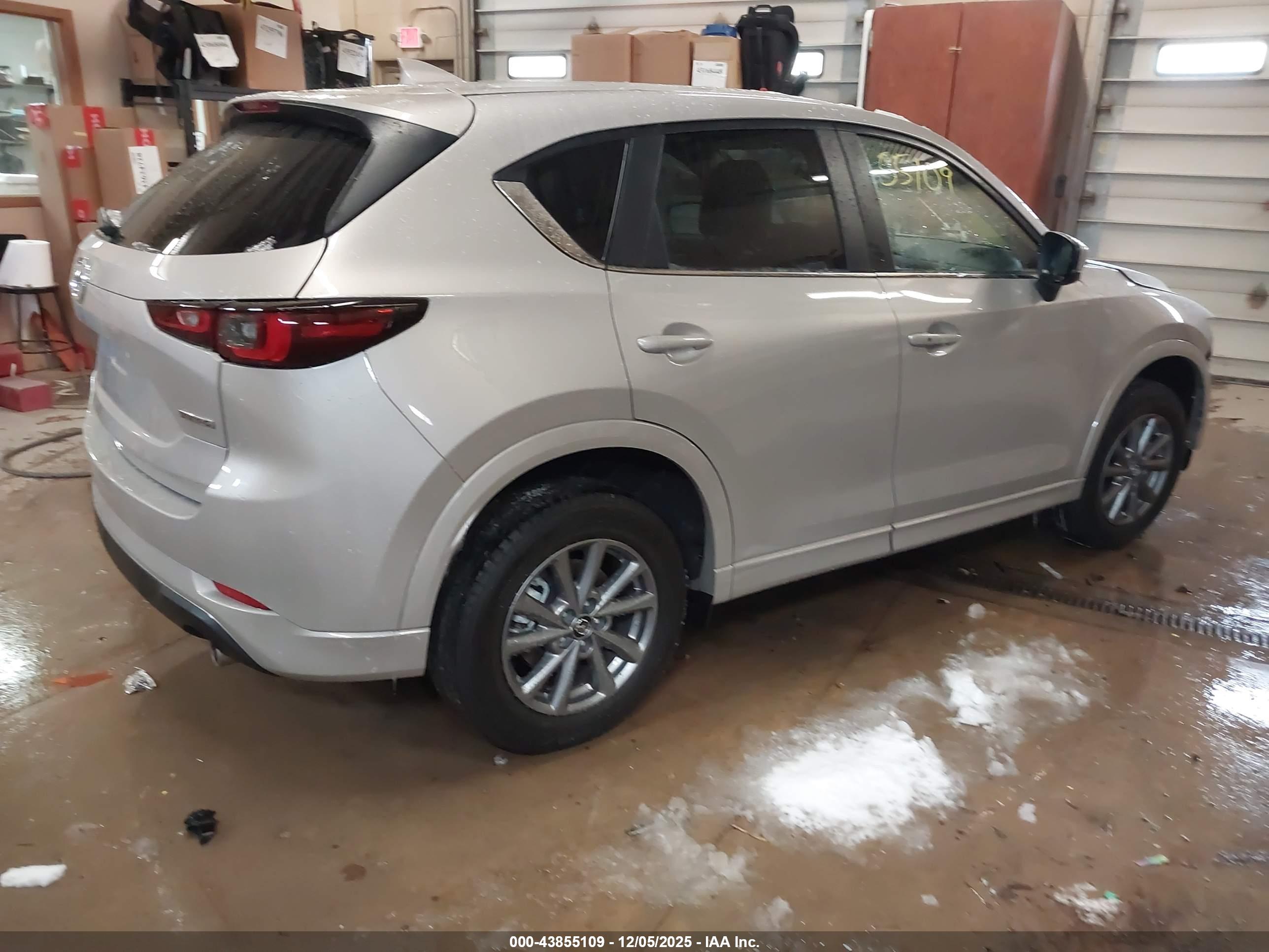 MAZDA CX-5 image 4