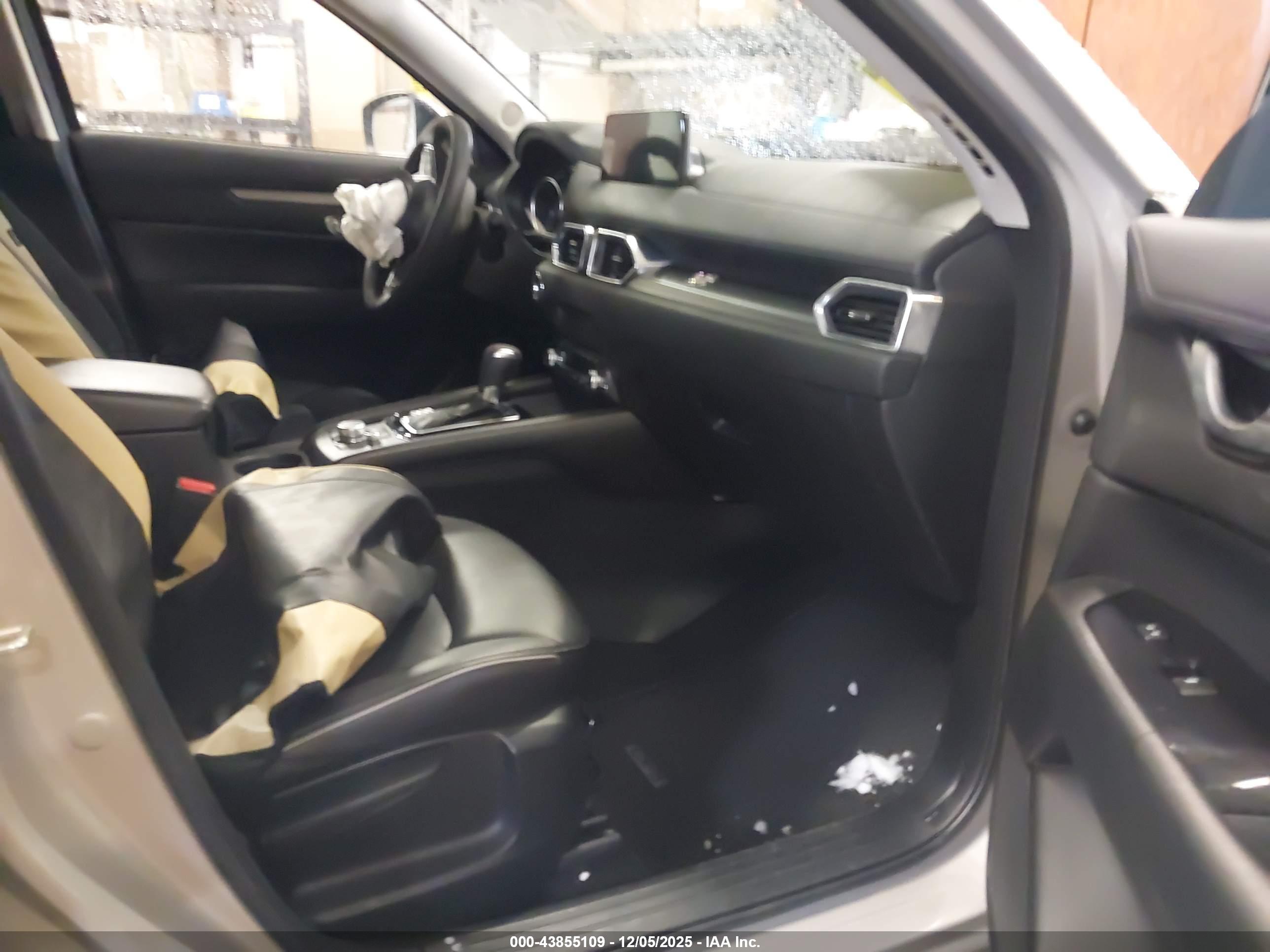MAZDA CX-5 image 5