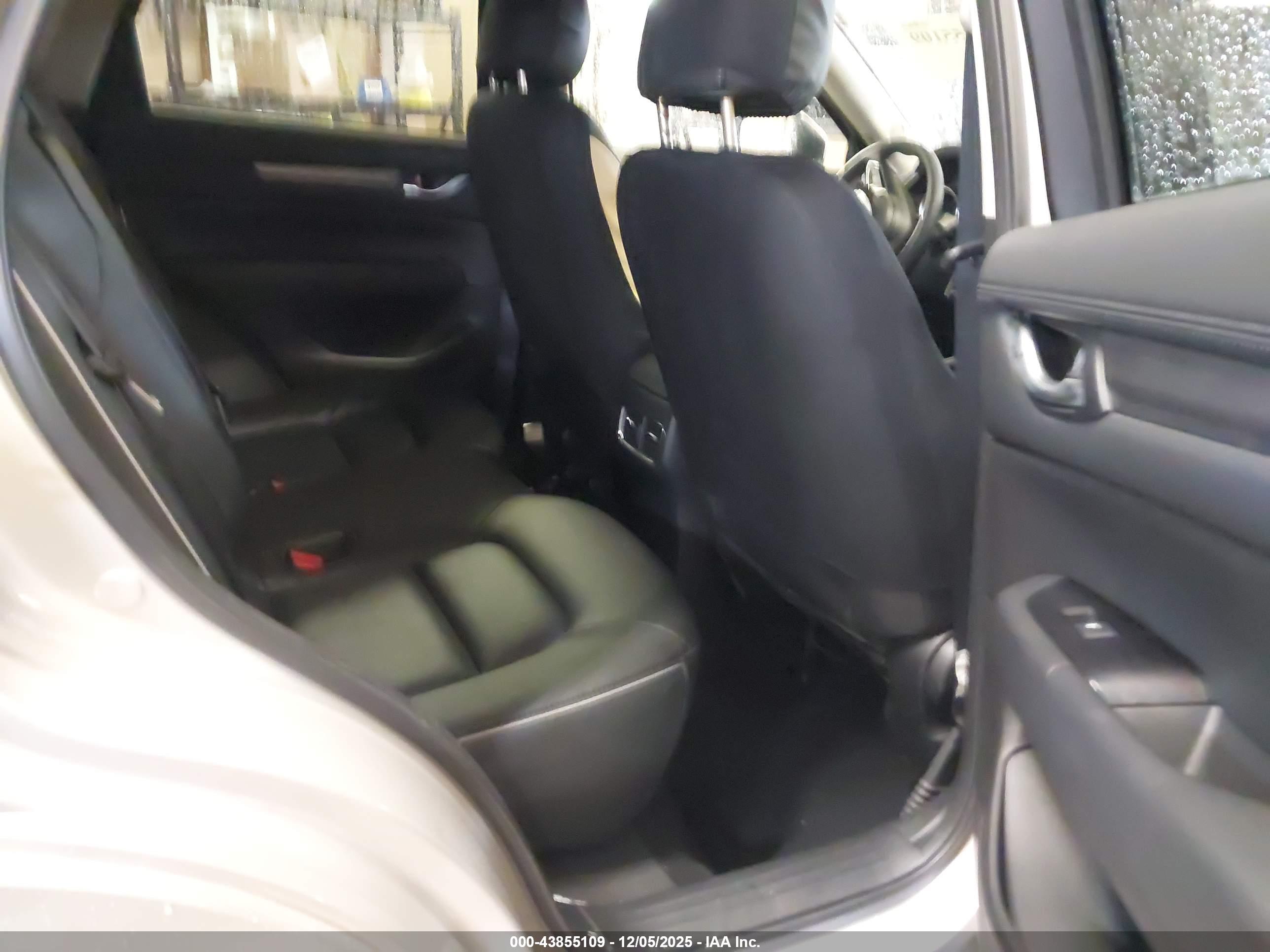 MAZDA CX-5 image 8