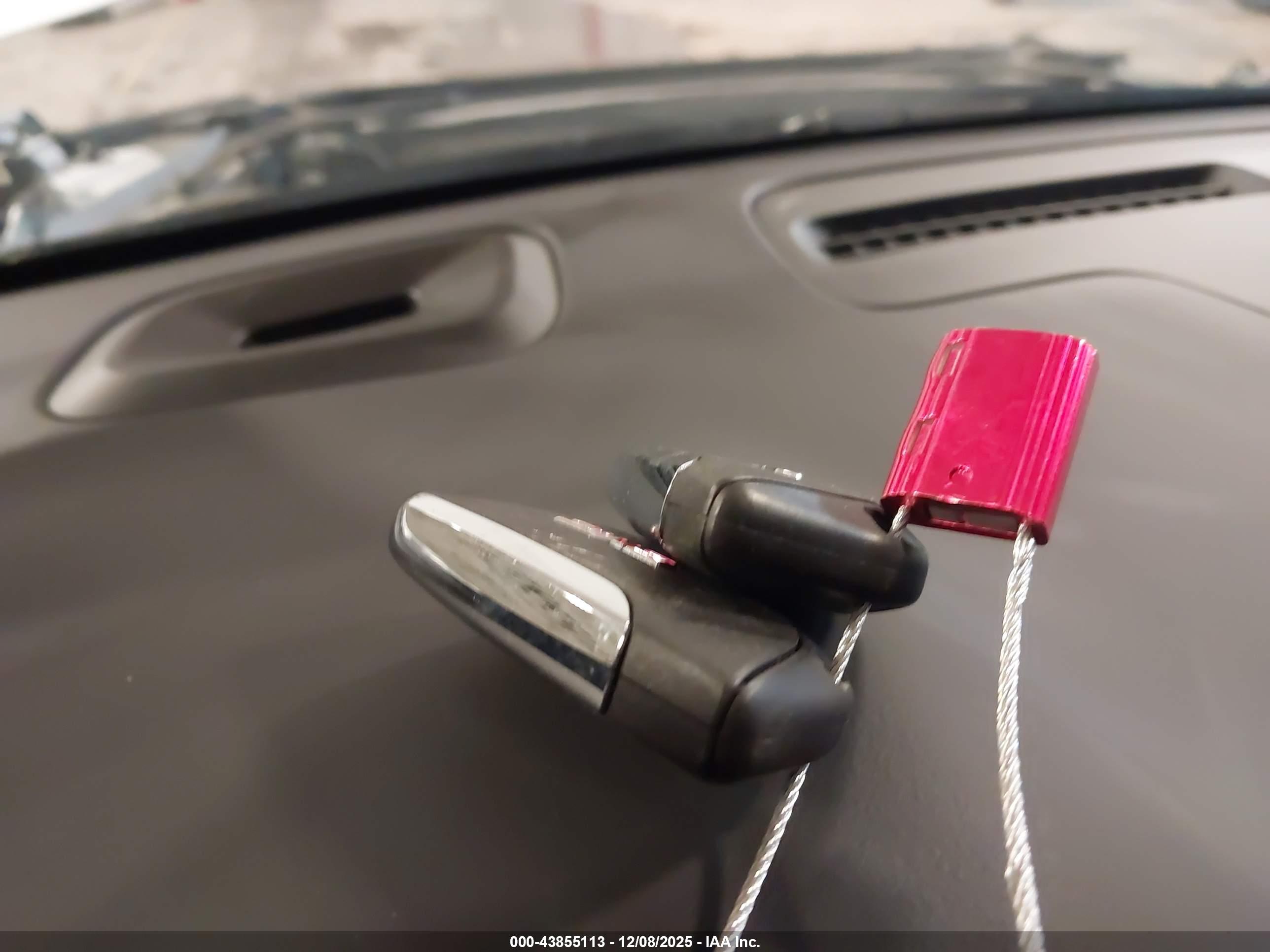 GMC YUKON image 11
