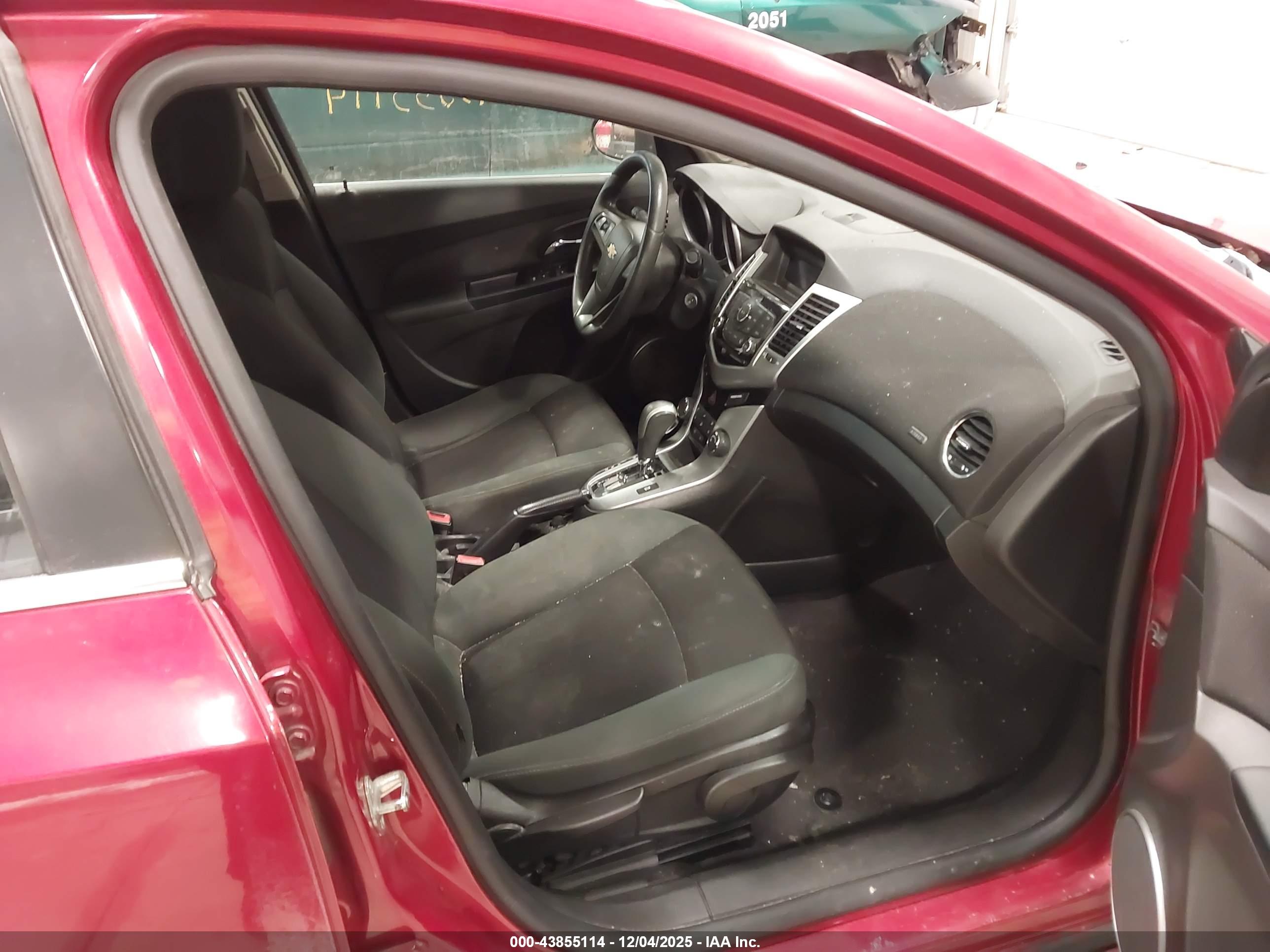 CHEVROLET CRUZE image 5