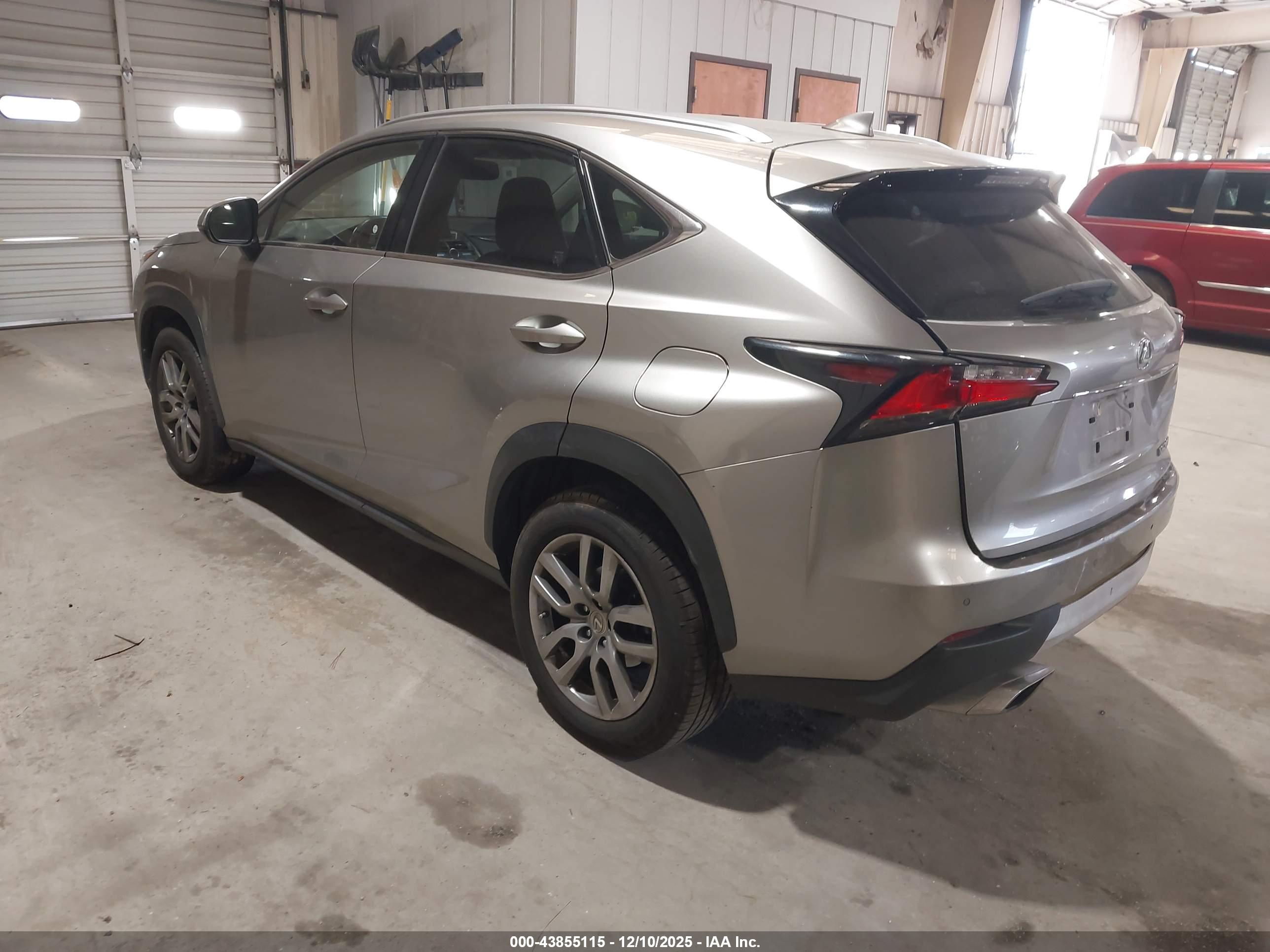 LEXUS NX image 3