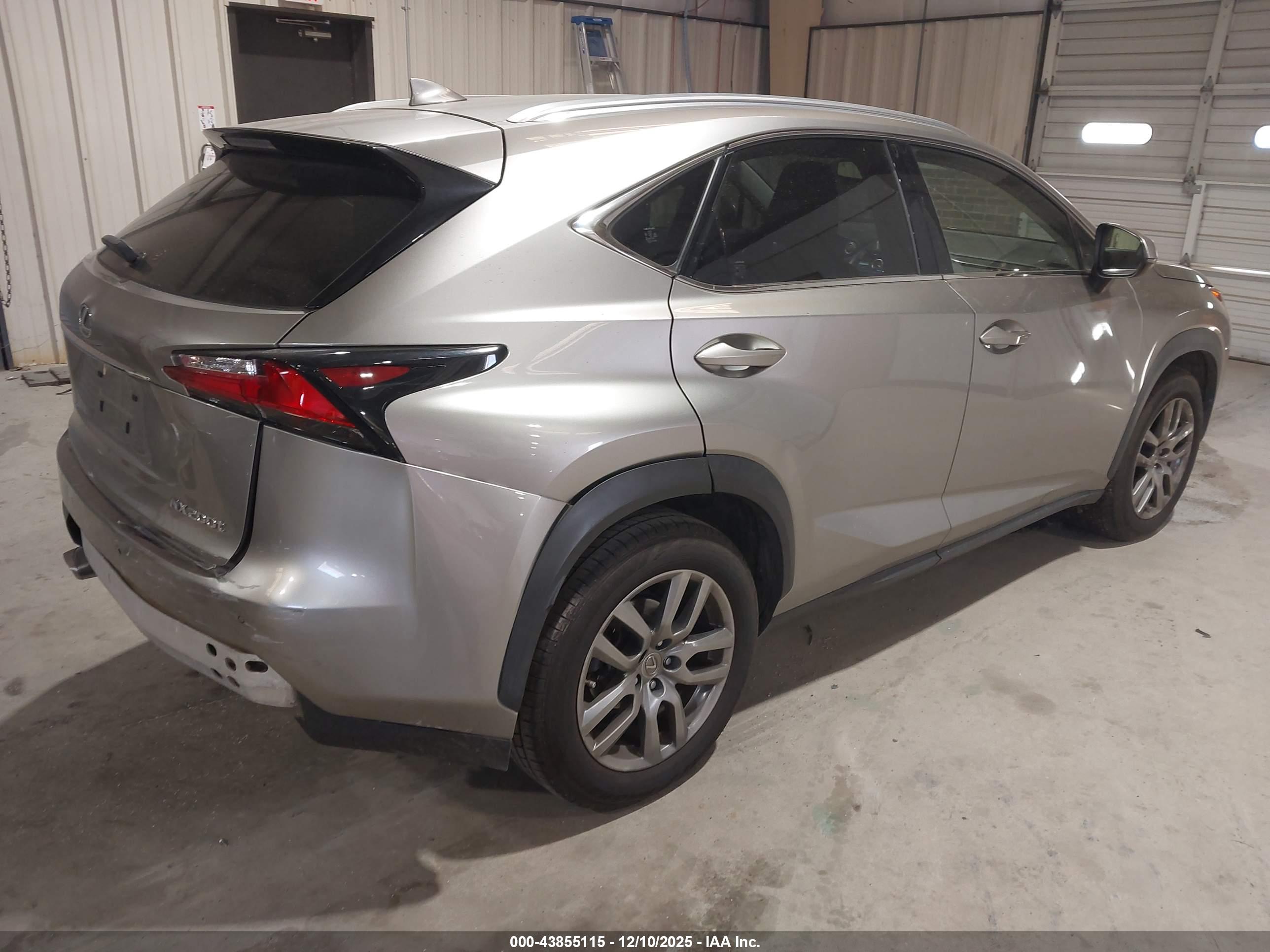 LEXUS NX image 4
