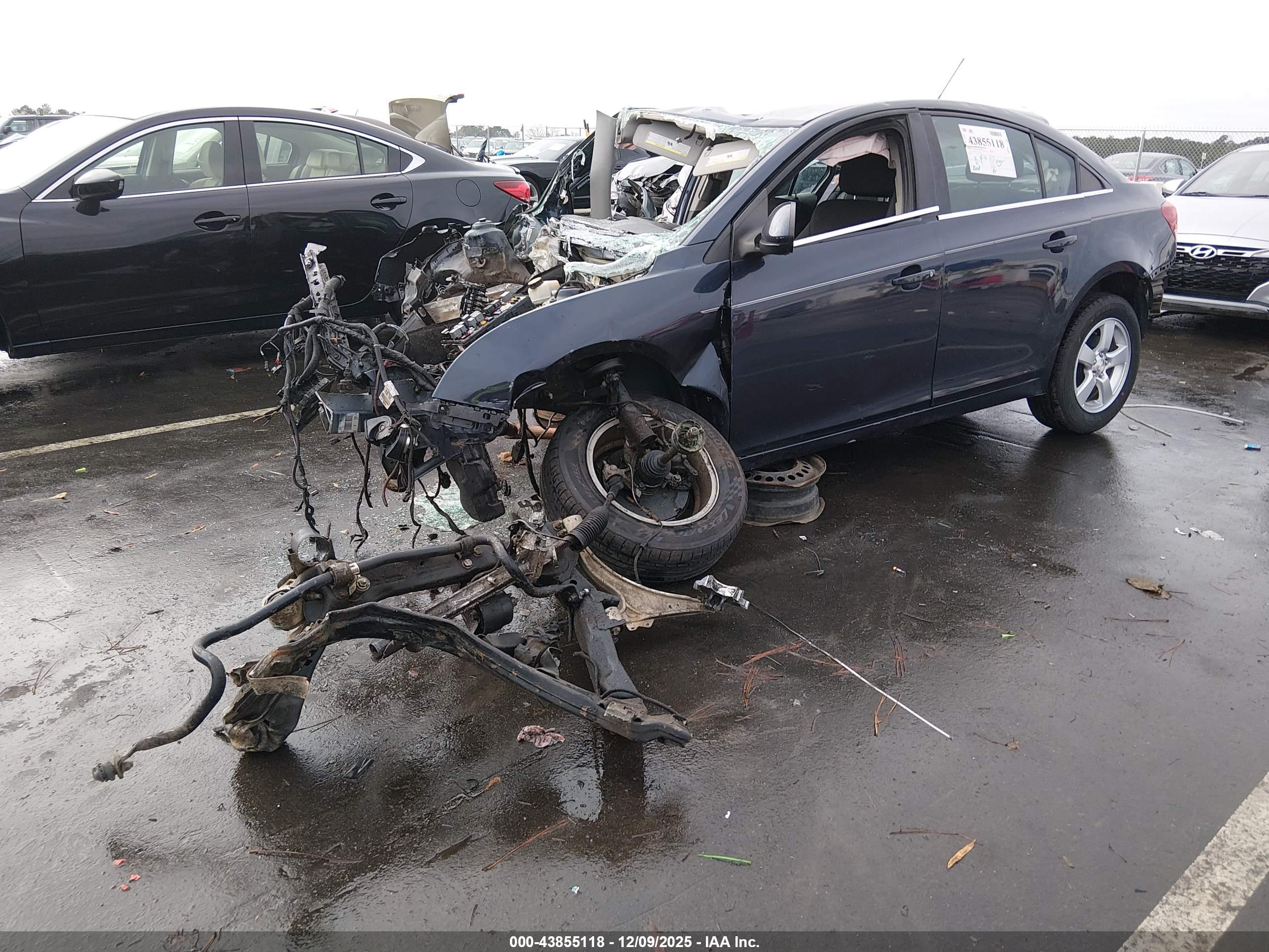 CHEVROLET CRUZE image 2