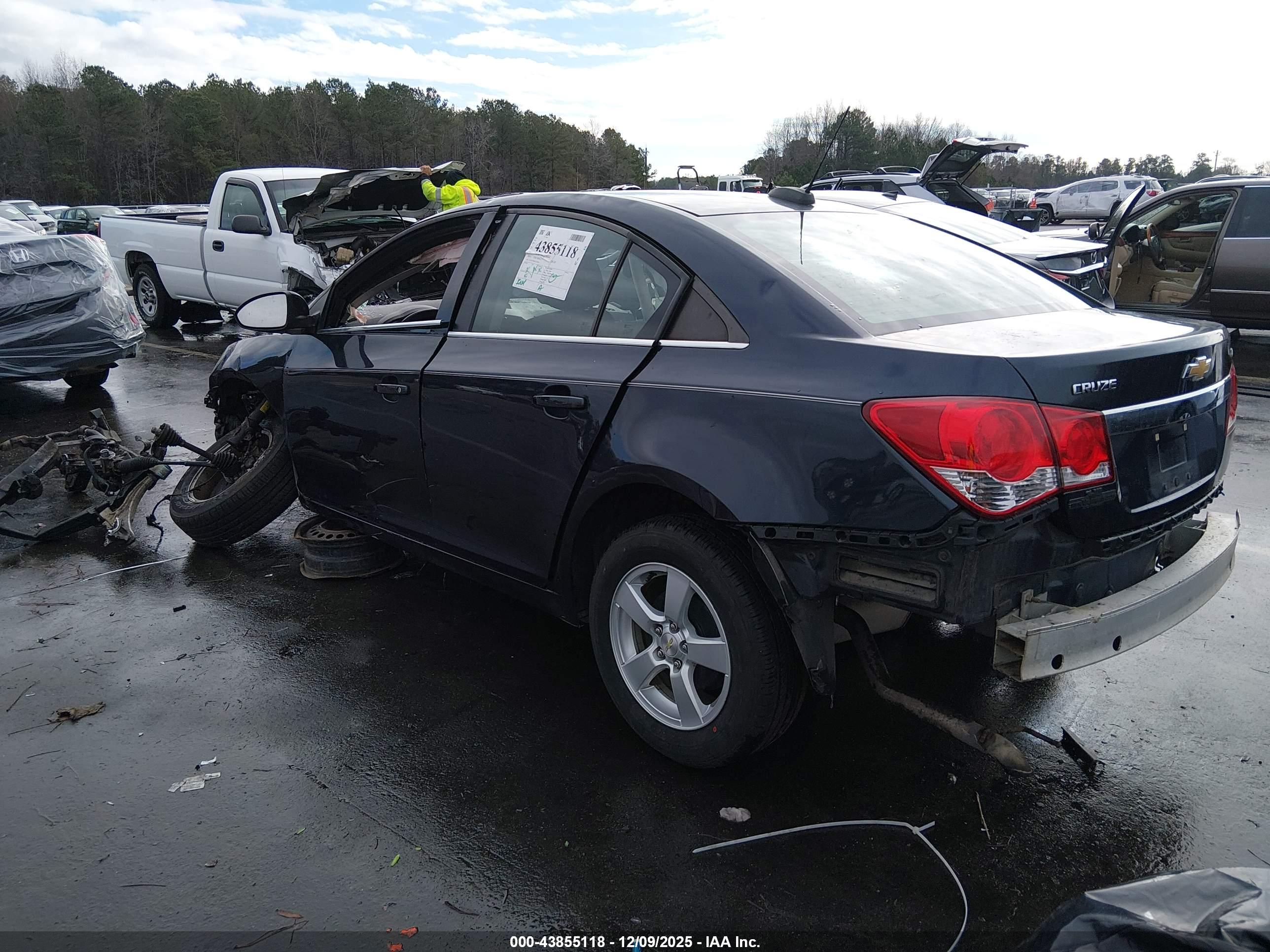 CHEVROLET CRUZE image 3