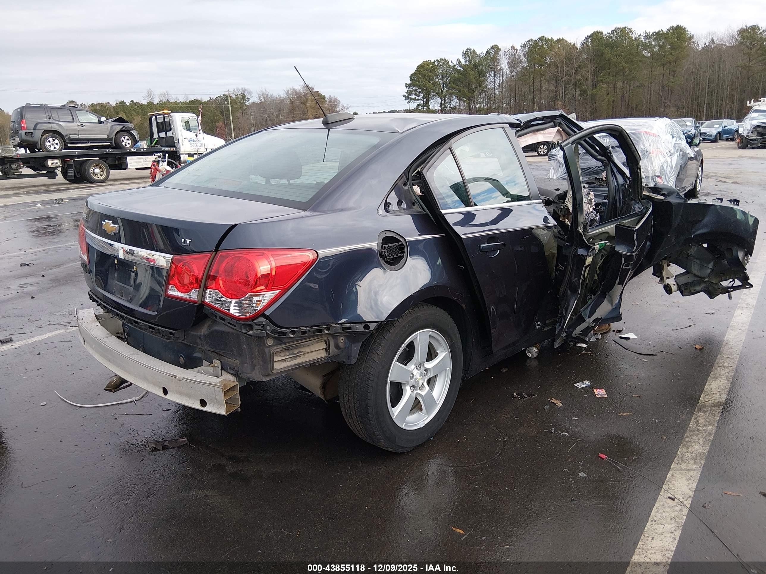 CHEVROLET CRUZE image 4