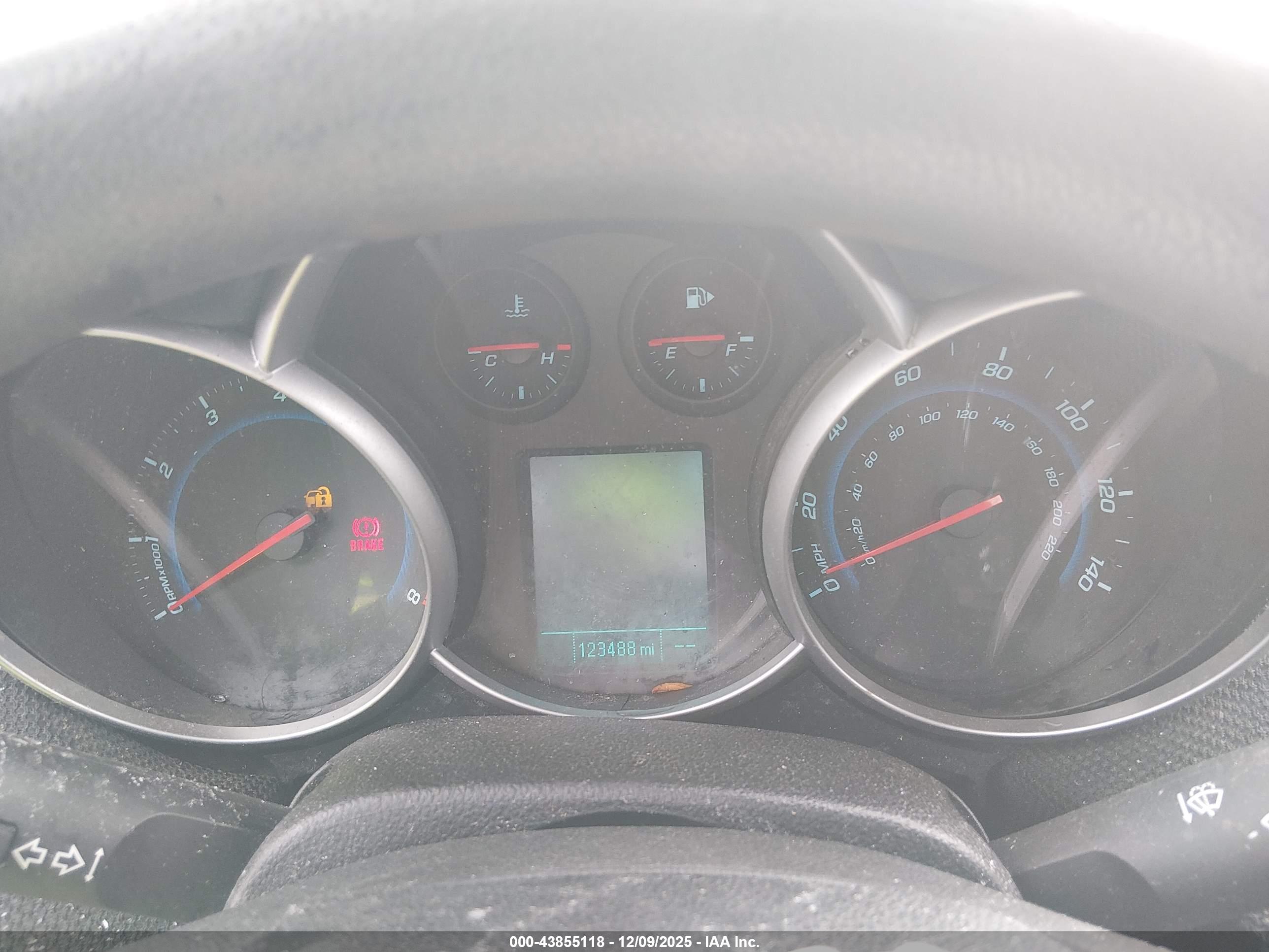 CHEVROLET CRUZE image 7