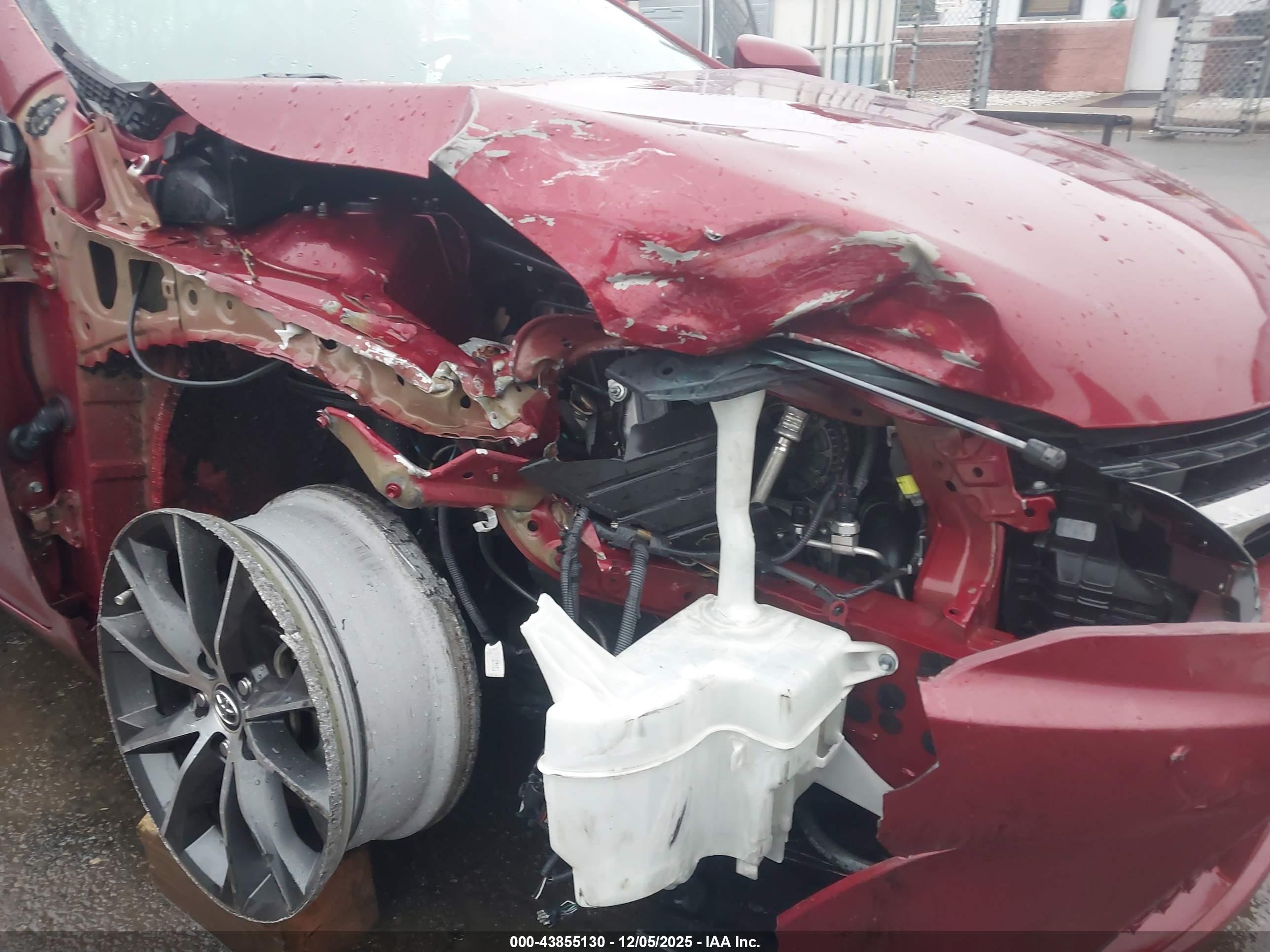 TOYOTA CAMRY image 6