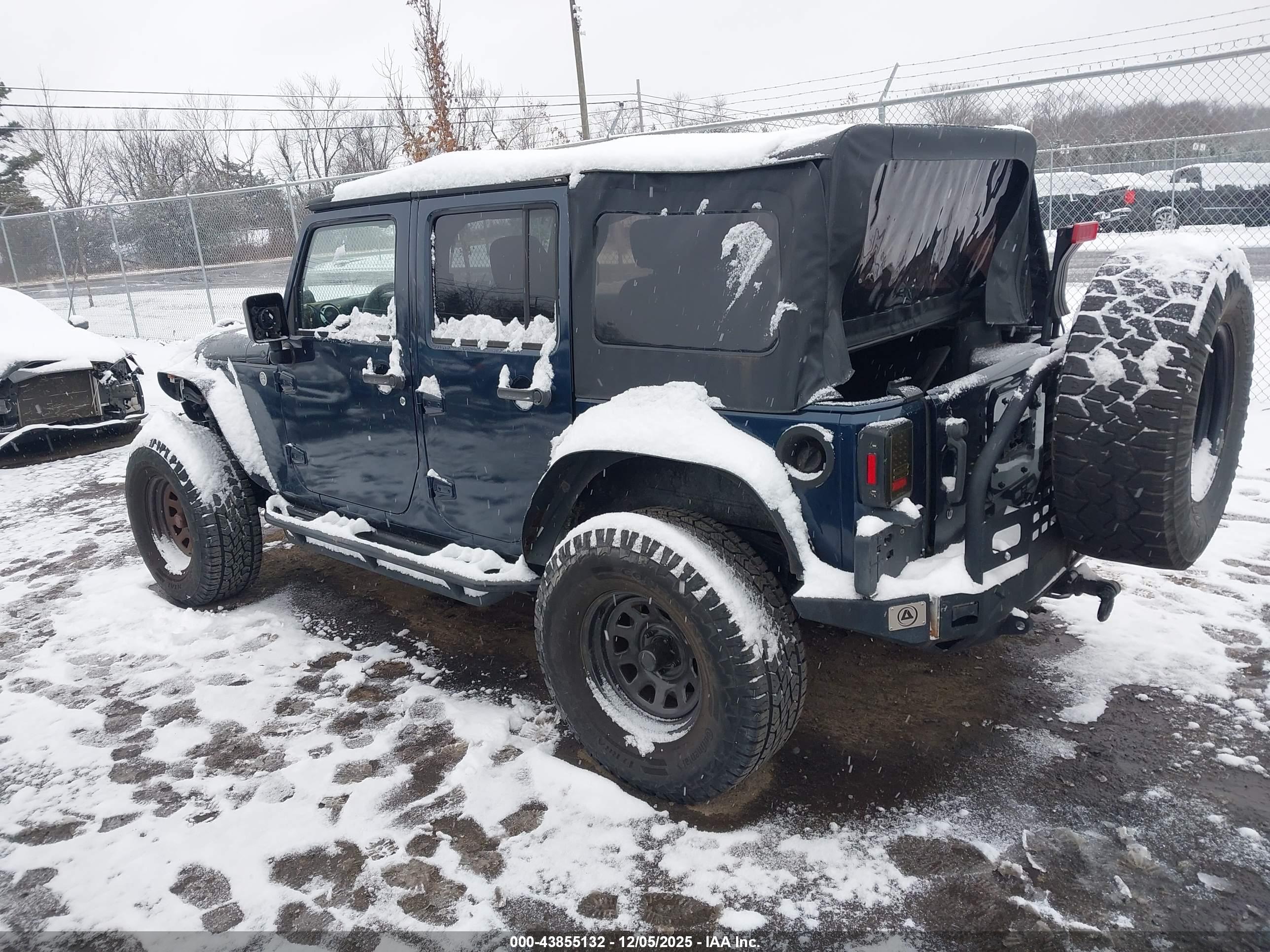 JEEP WRANGLER image 3