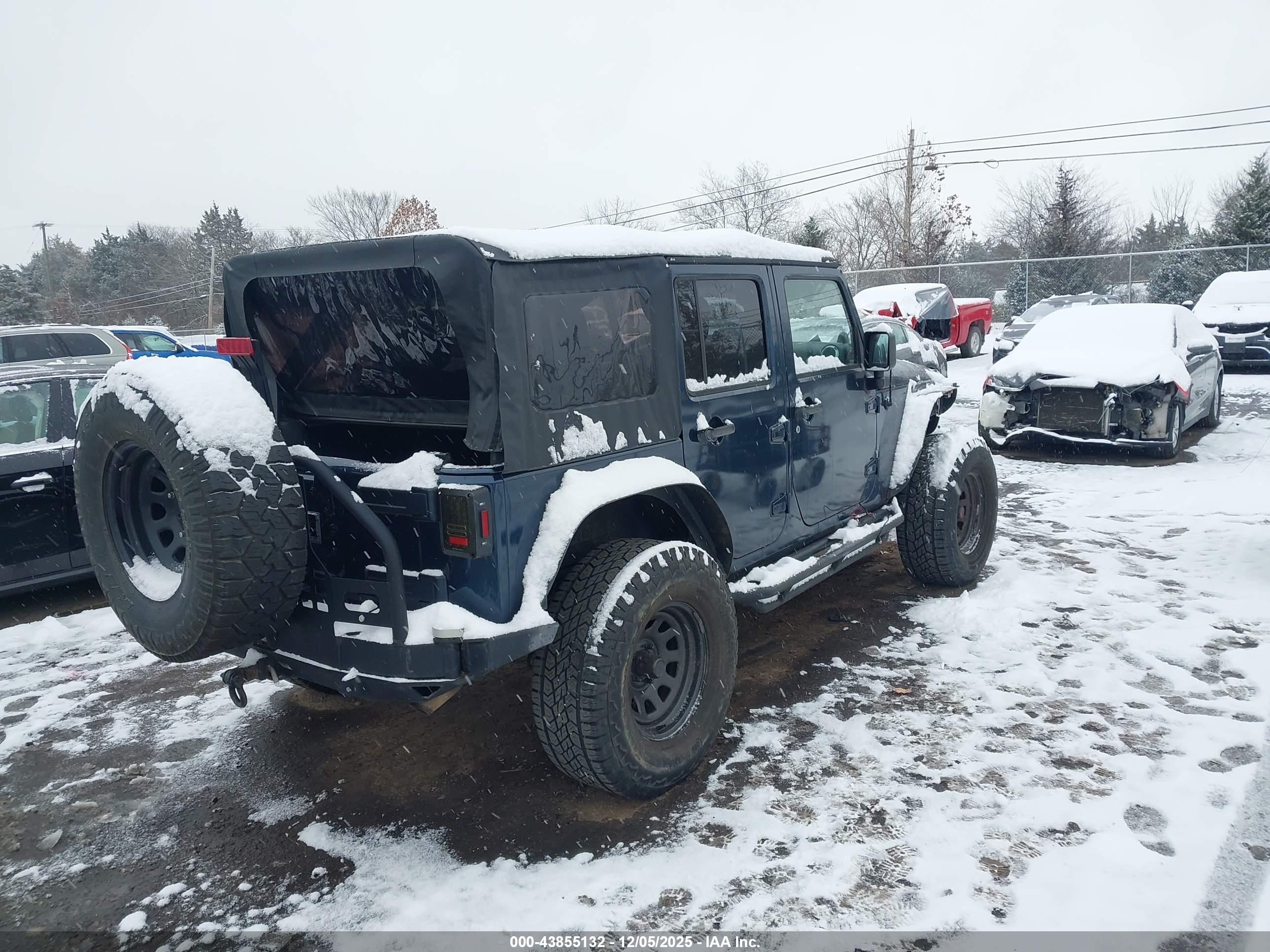 JEEP WRANGLER image 4