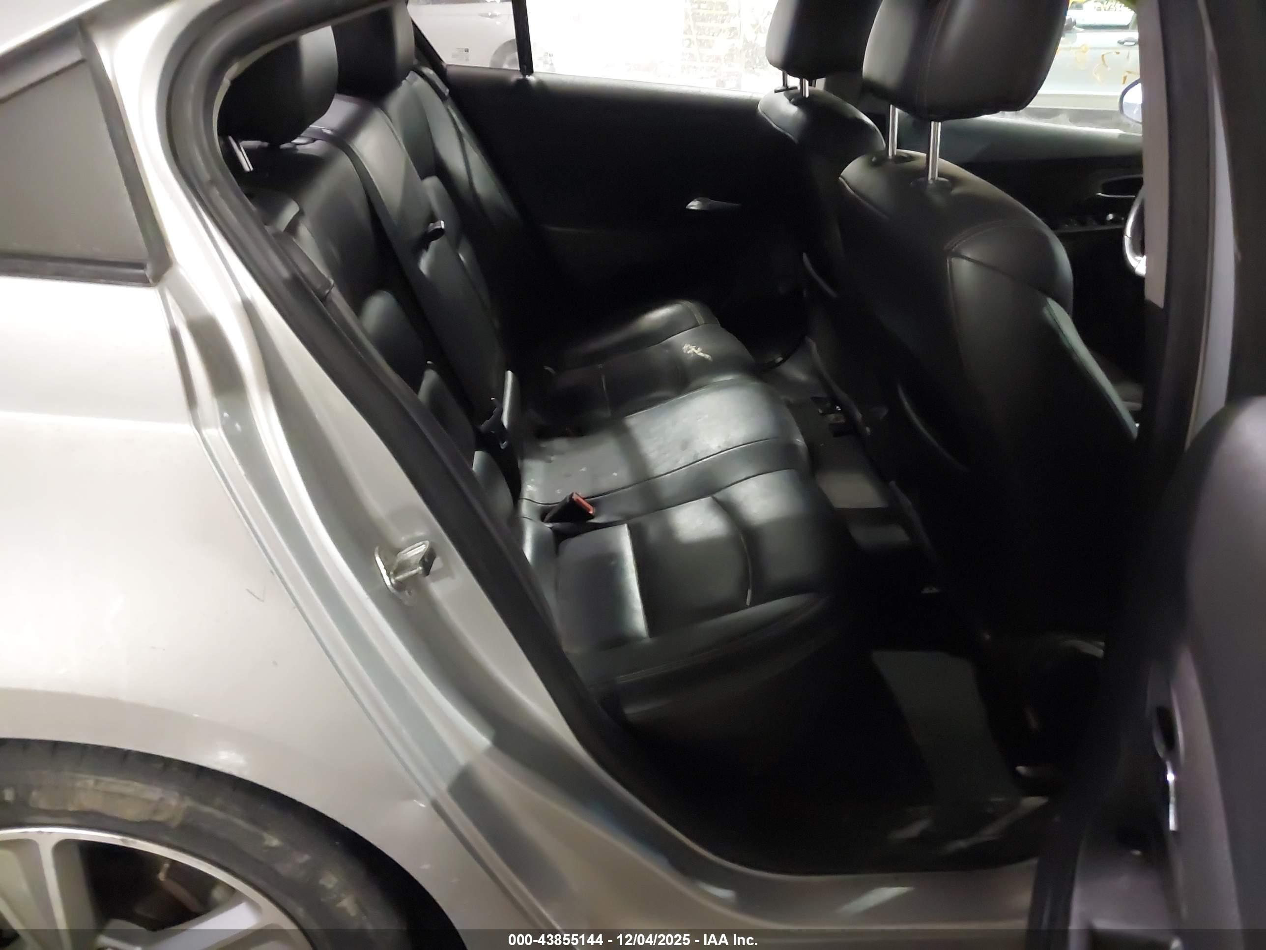 CHEVROLET CRUZE image 8