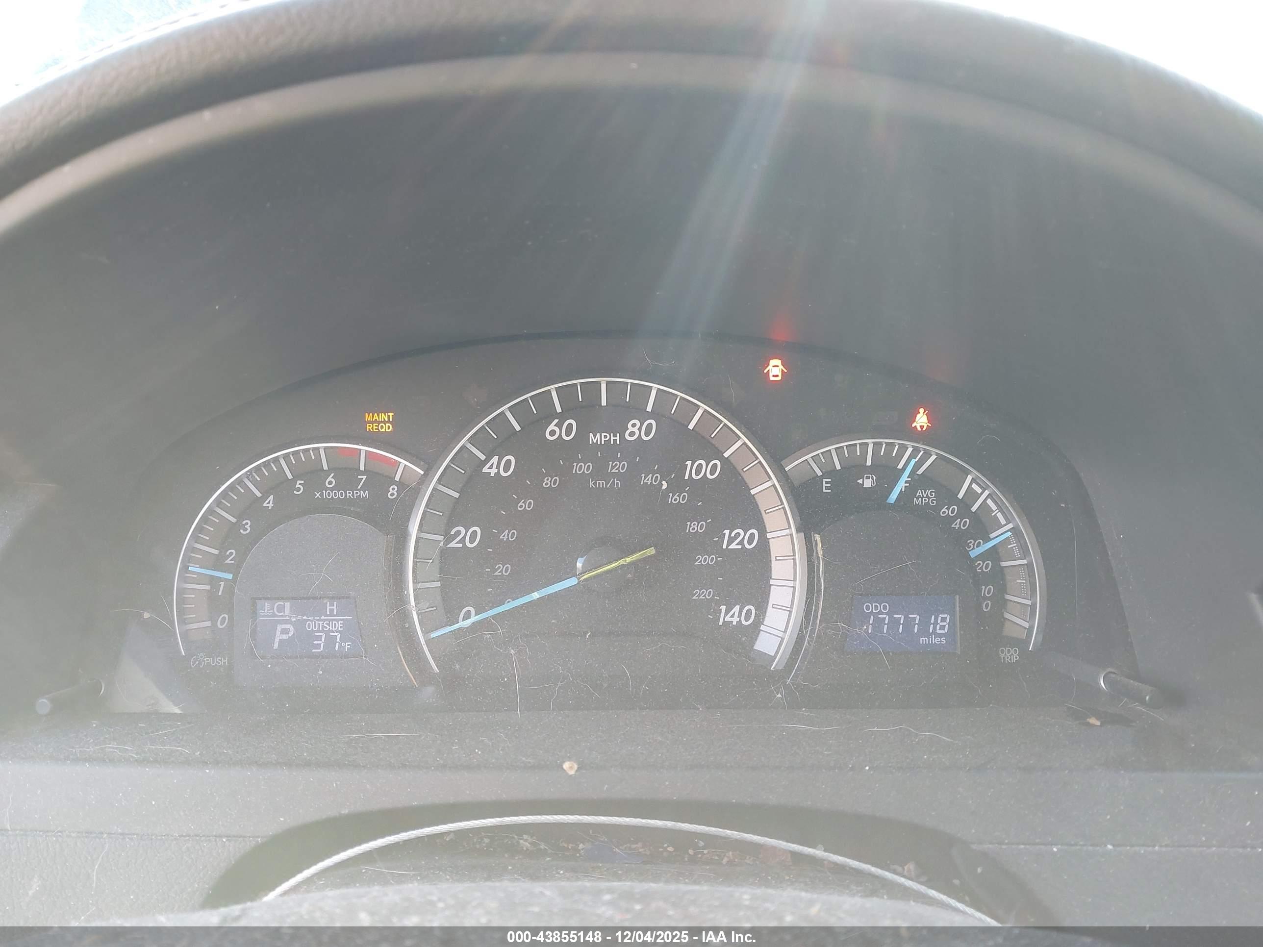 TOYOTA CAMRY image 7