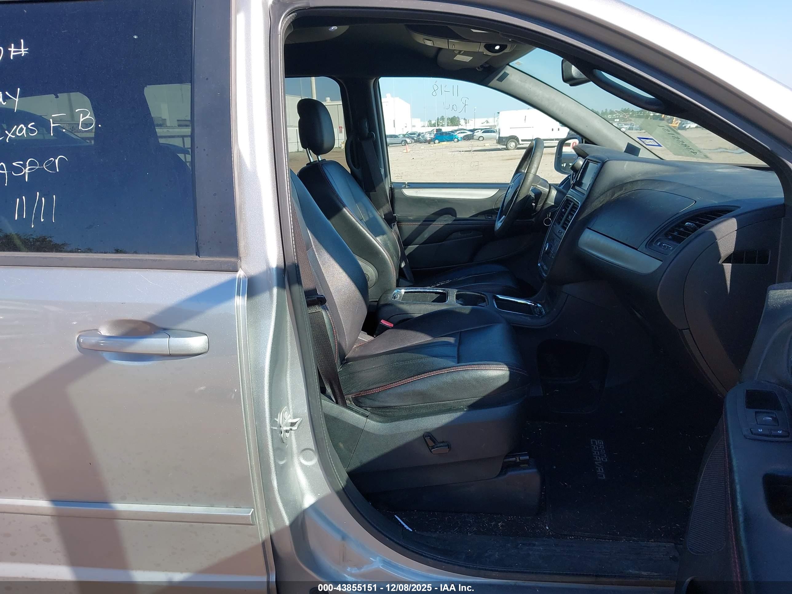DODGE GRAND image 5