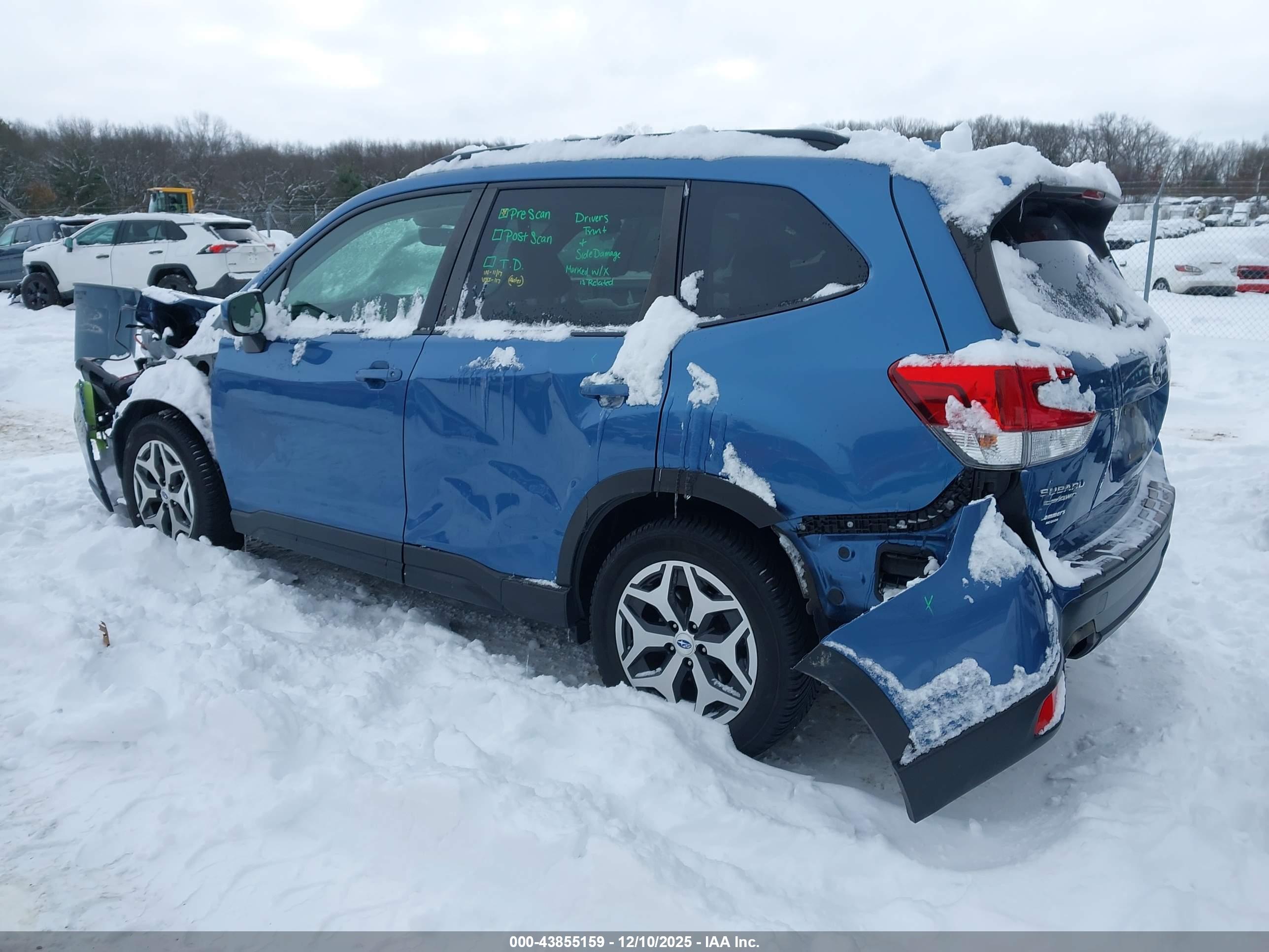 SUBARU FORESTER image 3