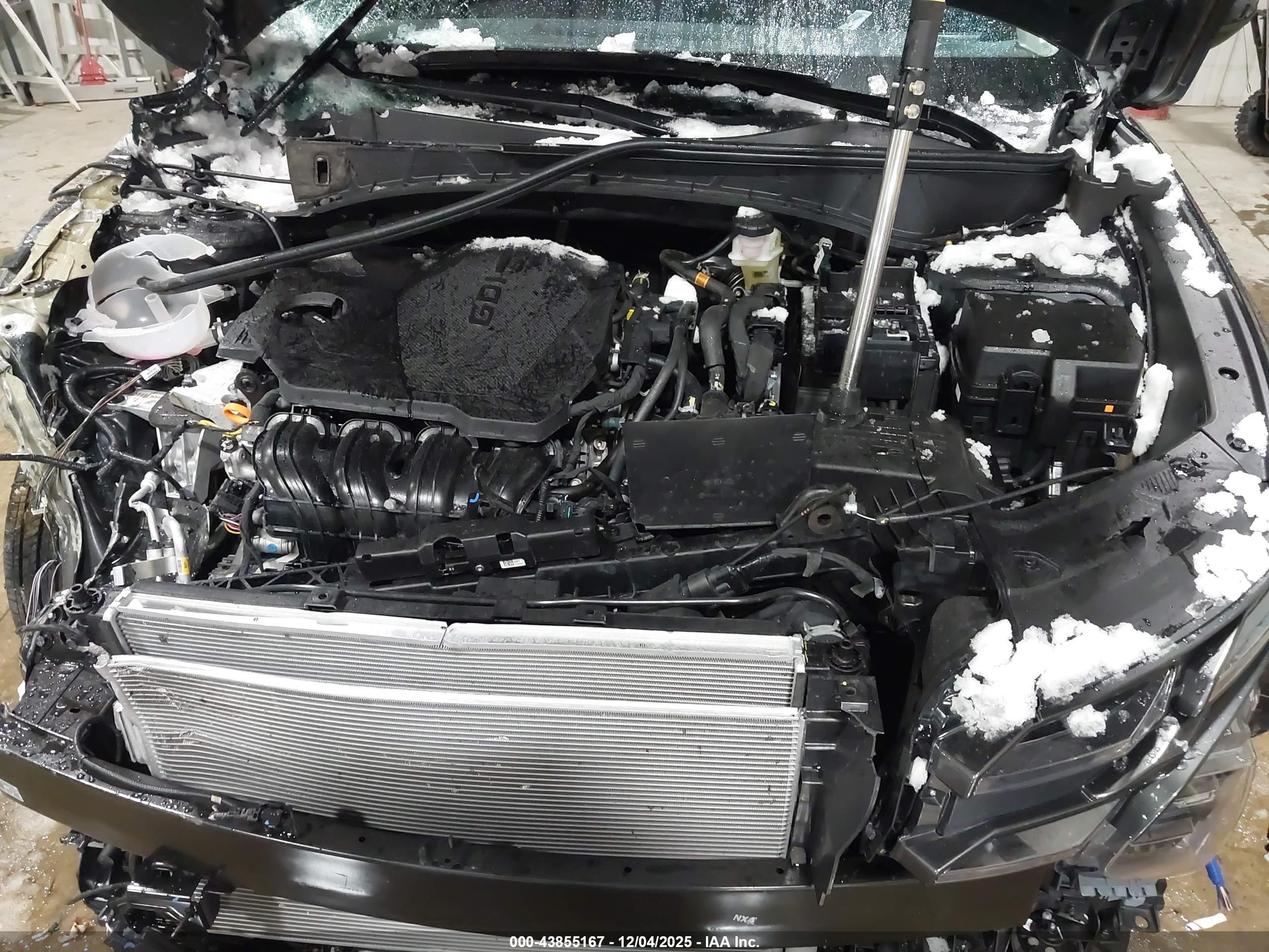 HYUNDAI TUCSON image 10