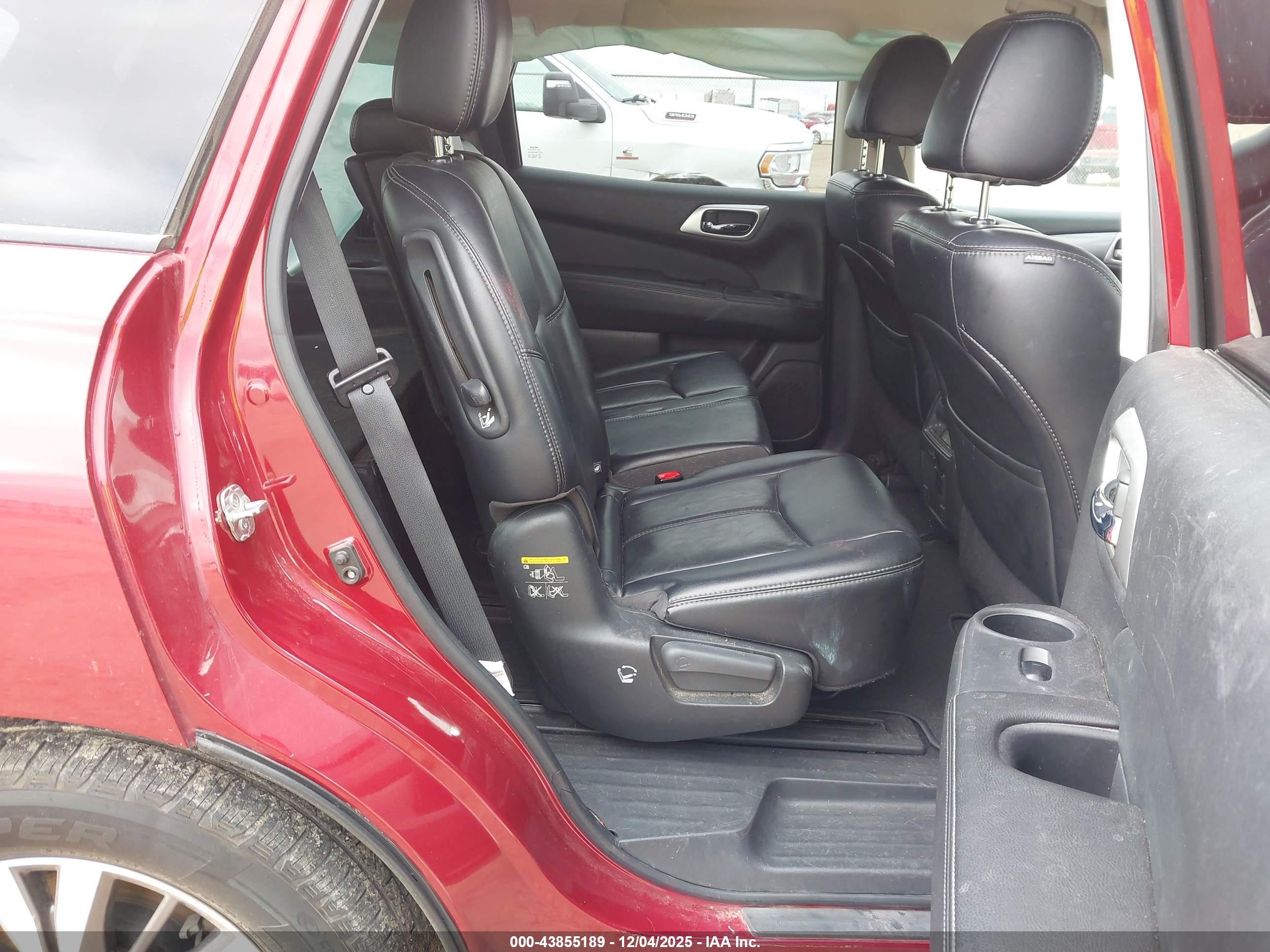 NISSAN PATHFINDER image 8