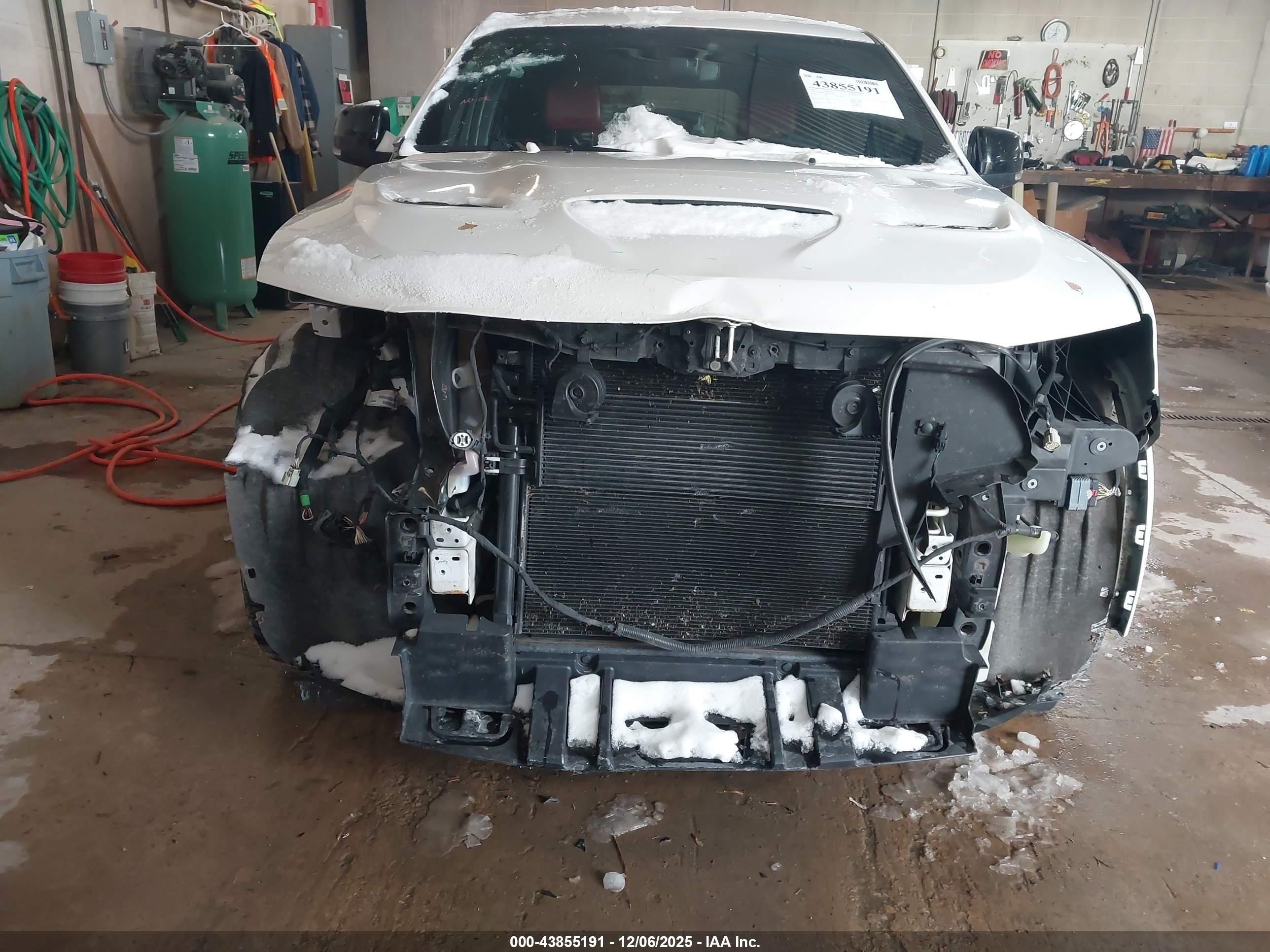DODGE DURANGO image 6