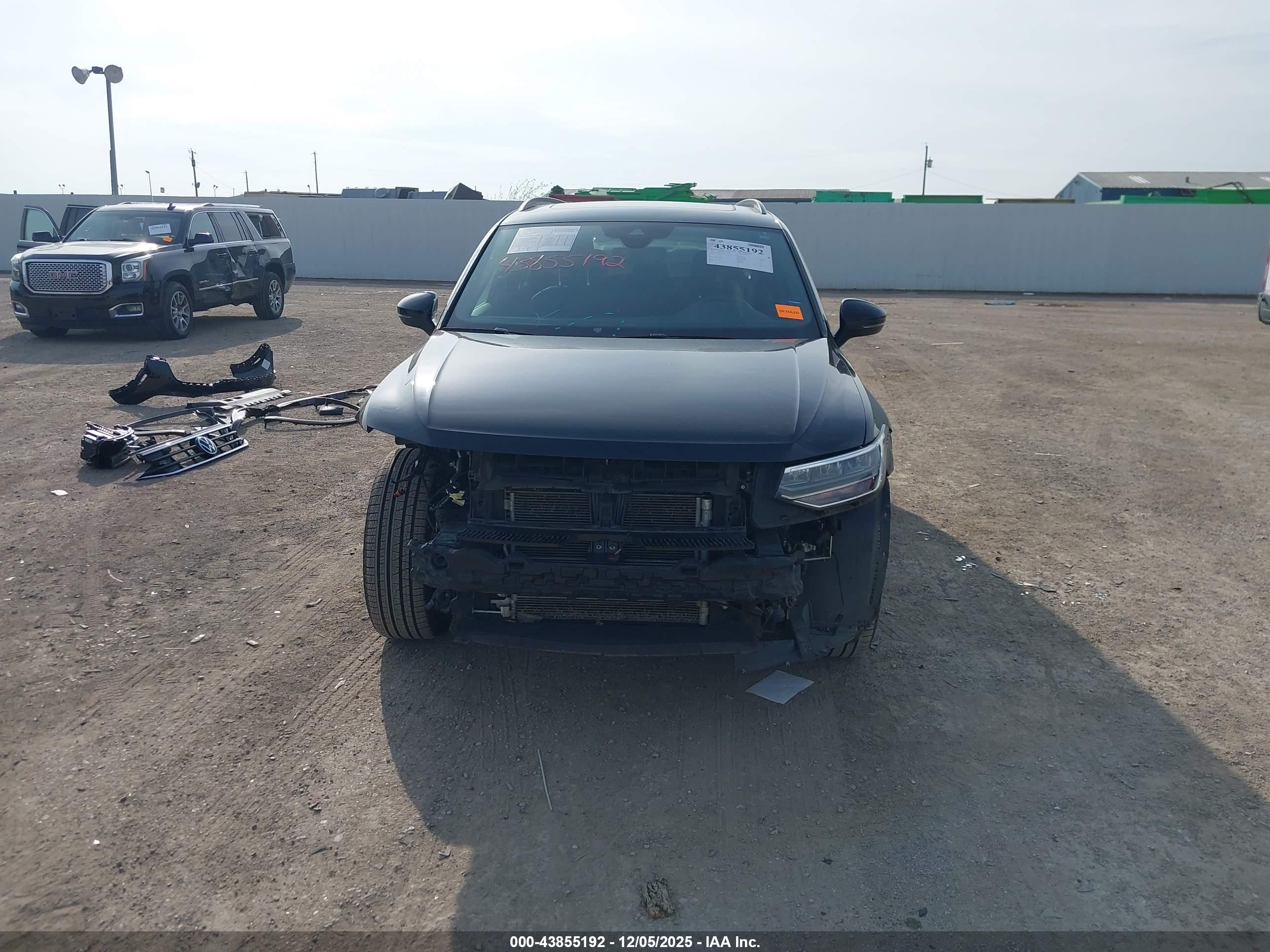 VOLKSWAGEN TIGUAN image 6