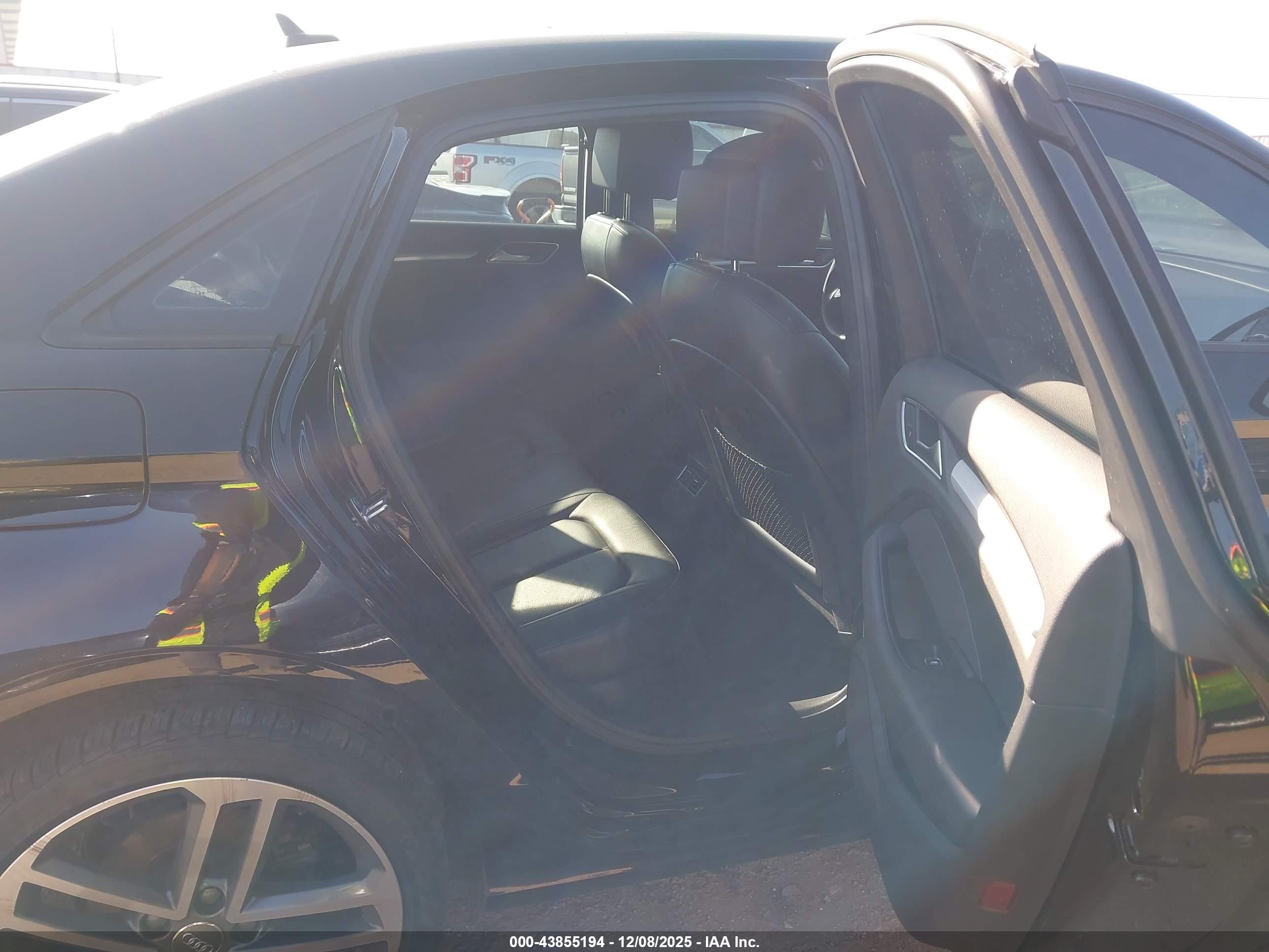 AUDI A3 image 8